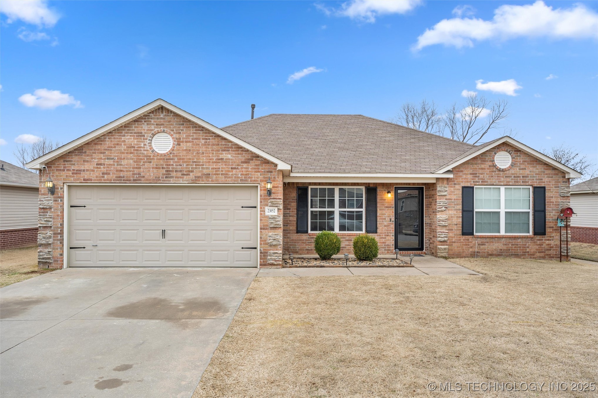 23052 S Jewell Drive Property Photo