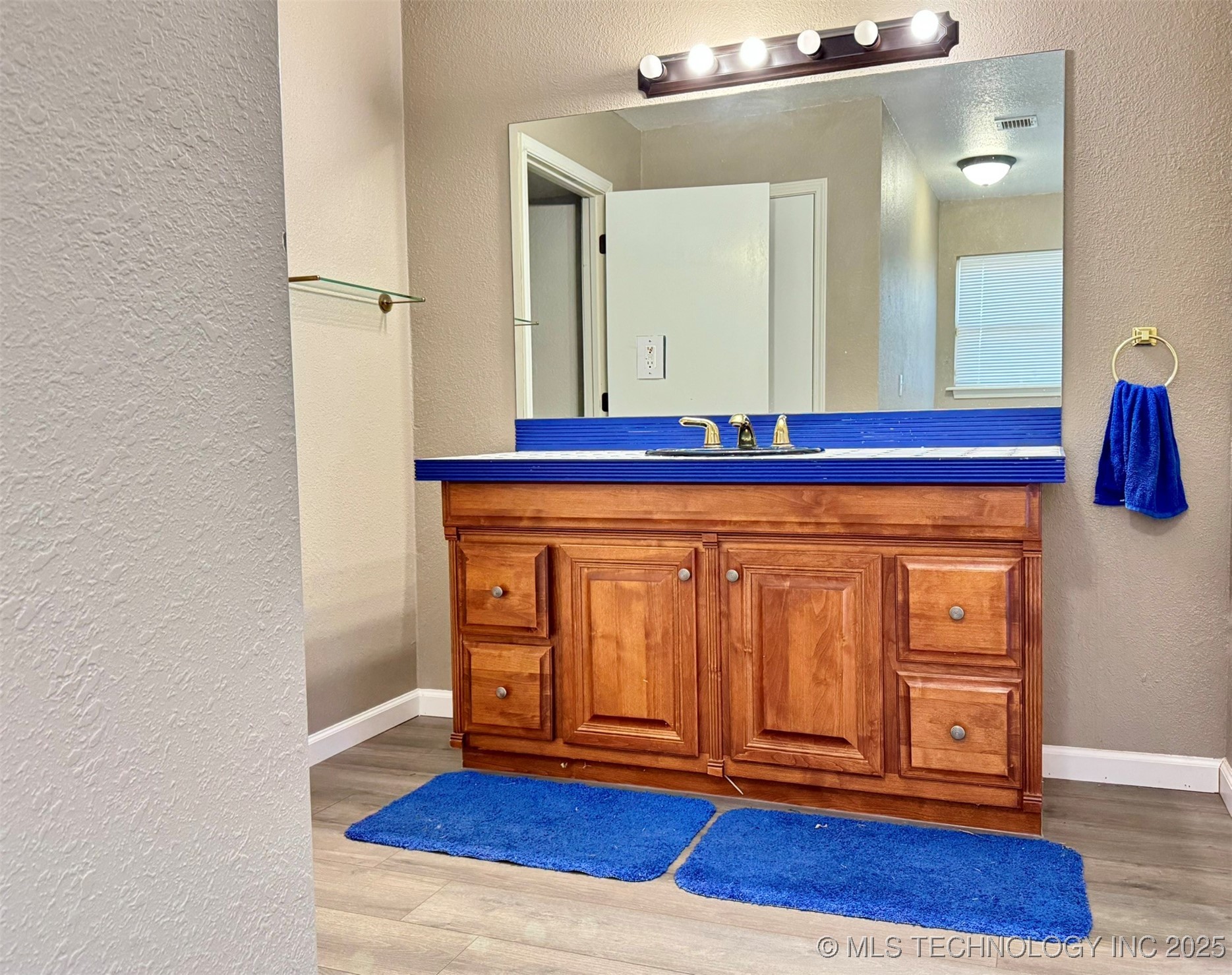 1221 S 28th Street Property Photo 11