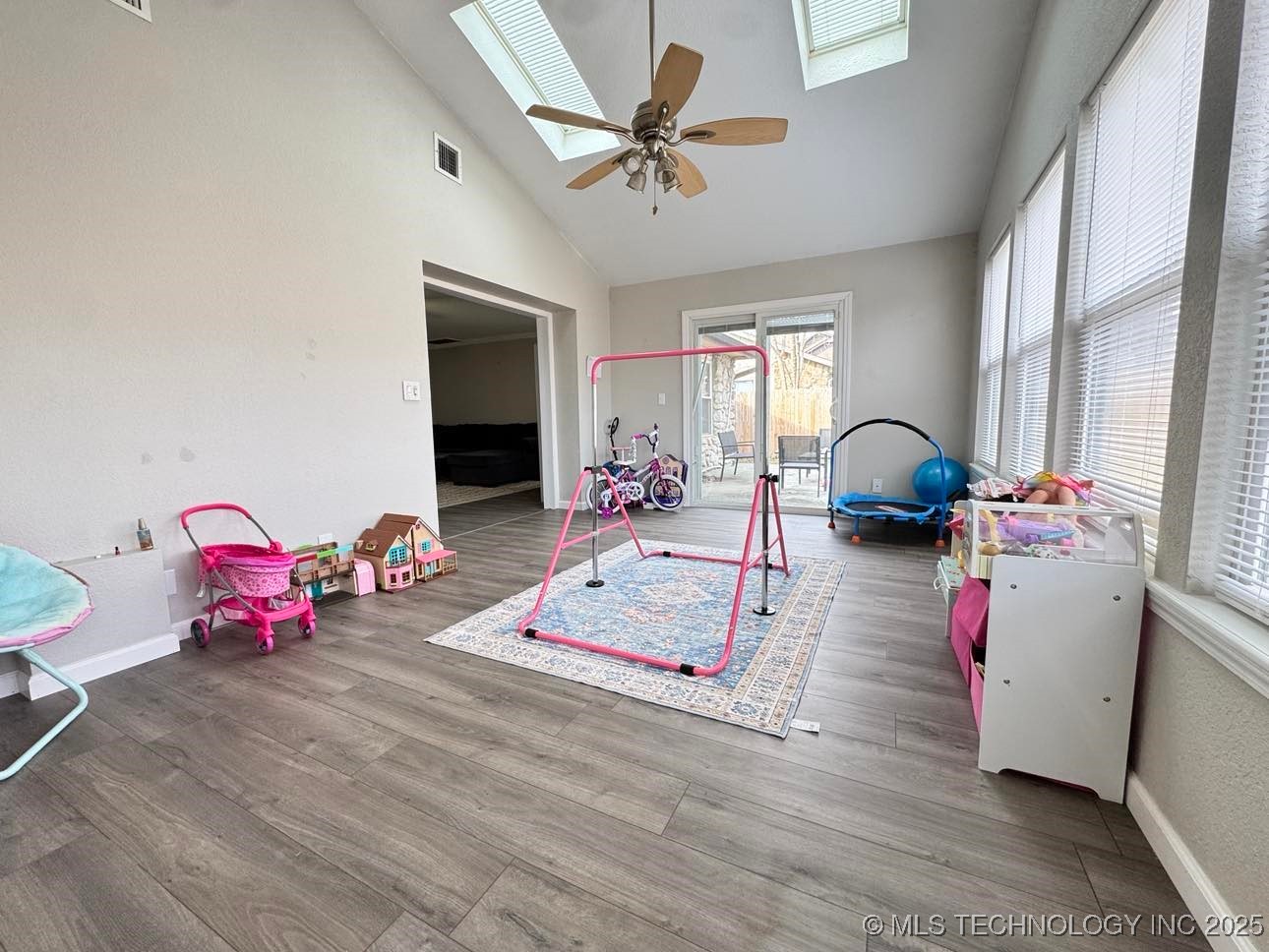 1221 S 28th Street Property Photo 14