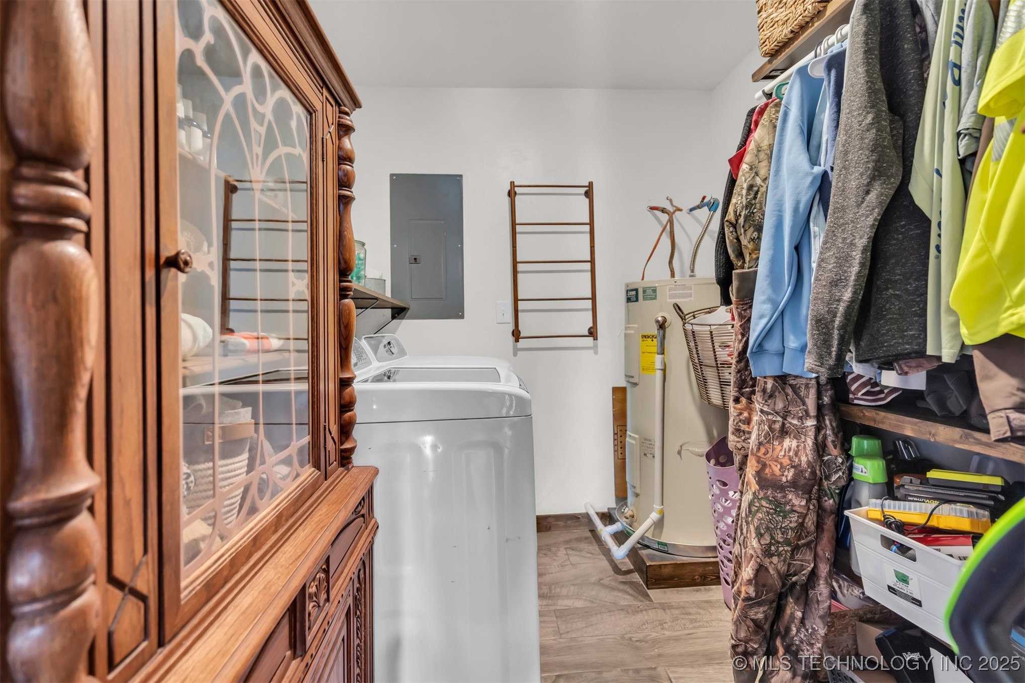 6263 Sunshine Property Photo 36