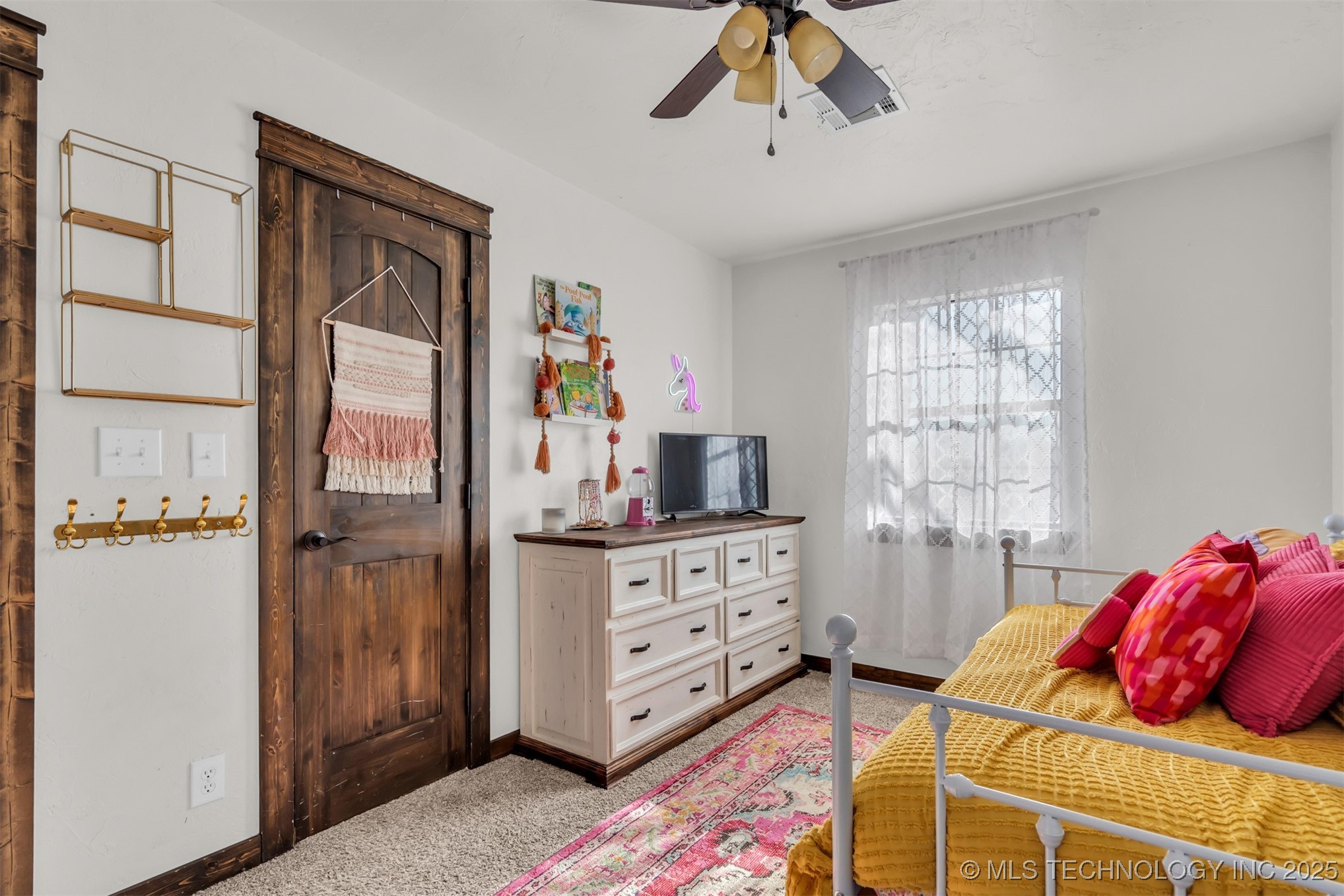 6263 Sunshine Property Photo 42