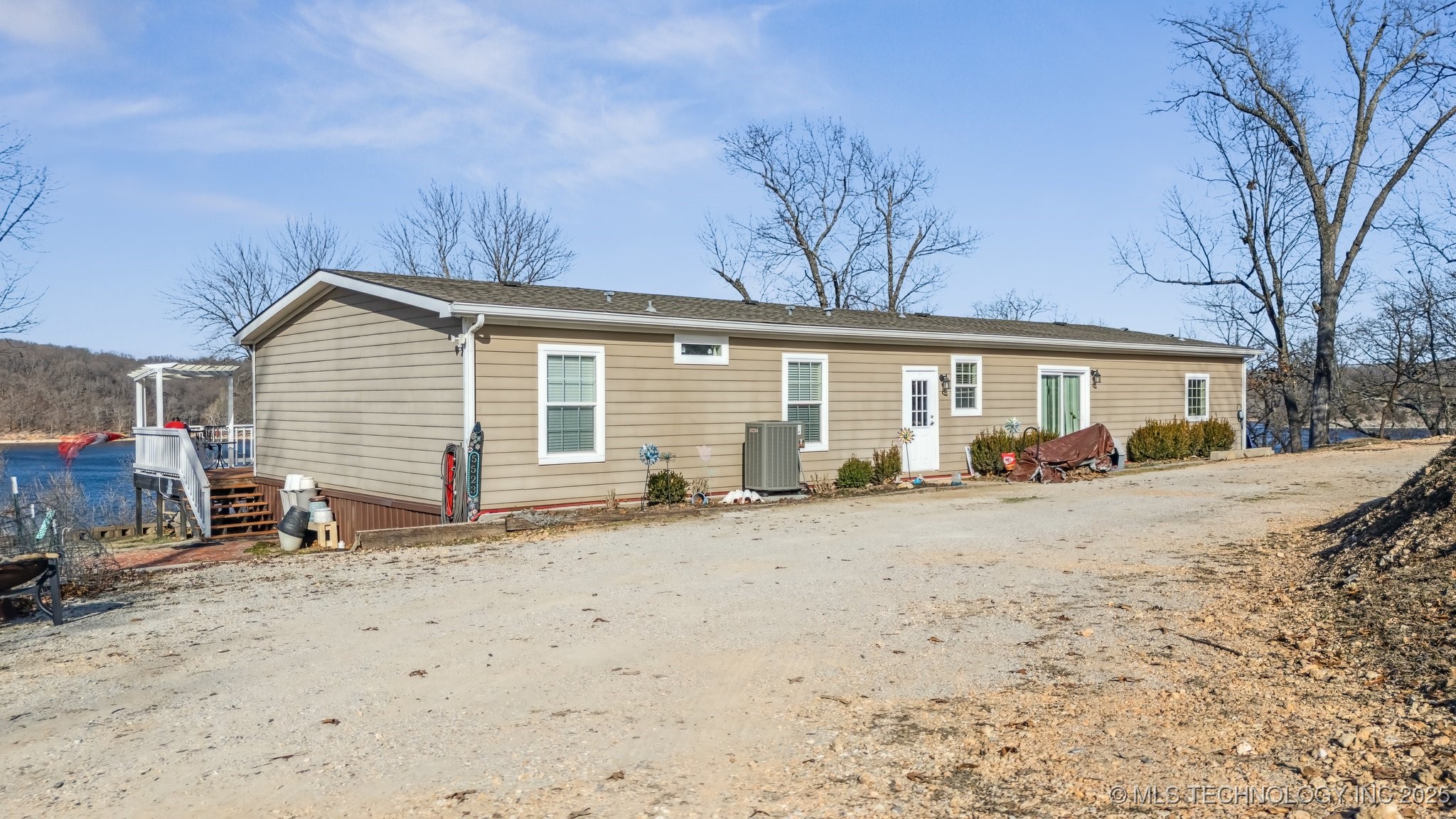 5523 County Road 366 Property Photo 4
