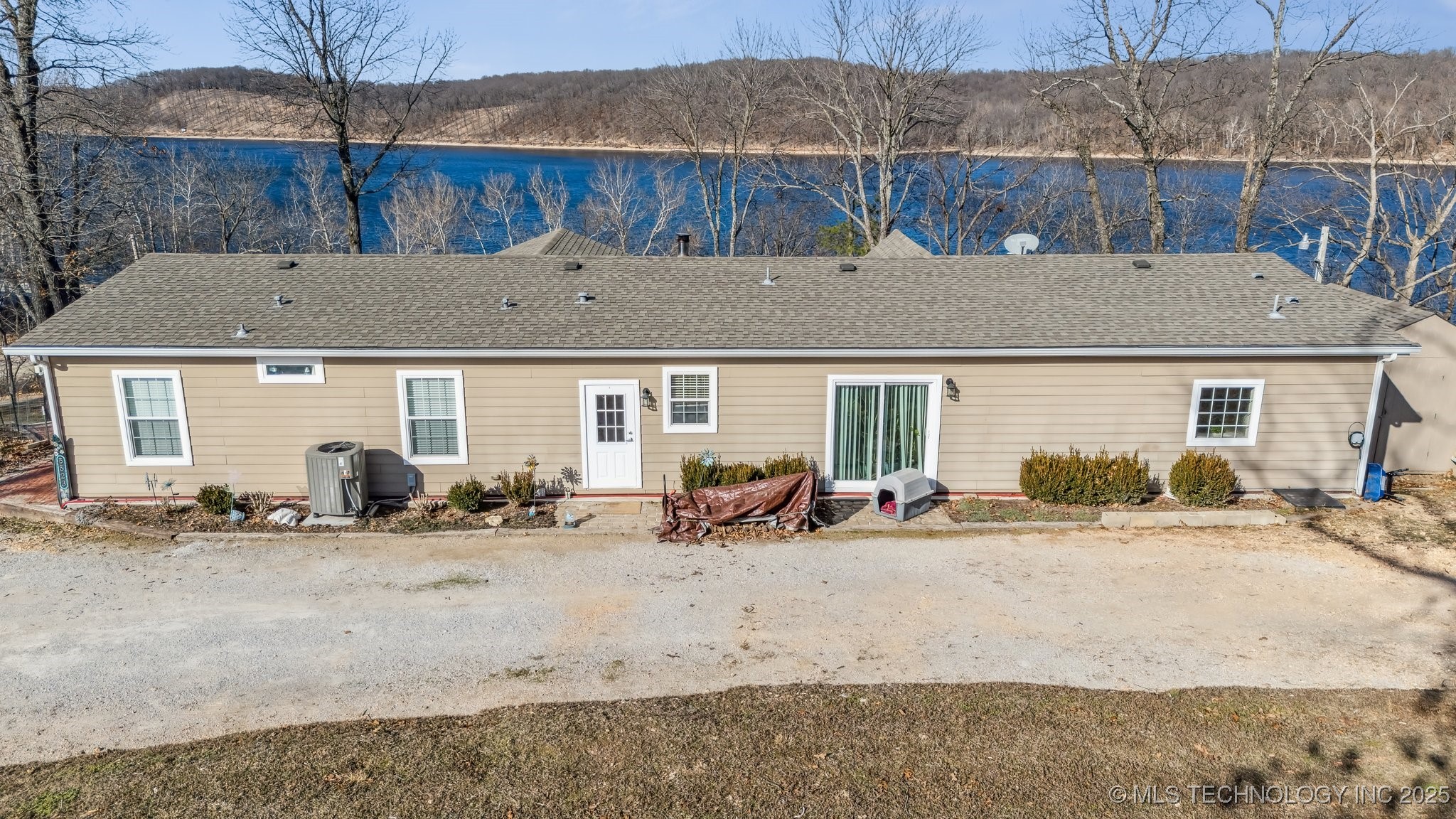 5523 County Road 366 Property Photo 5