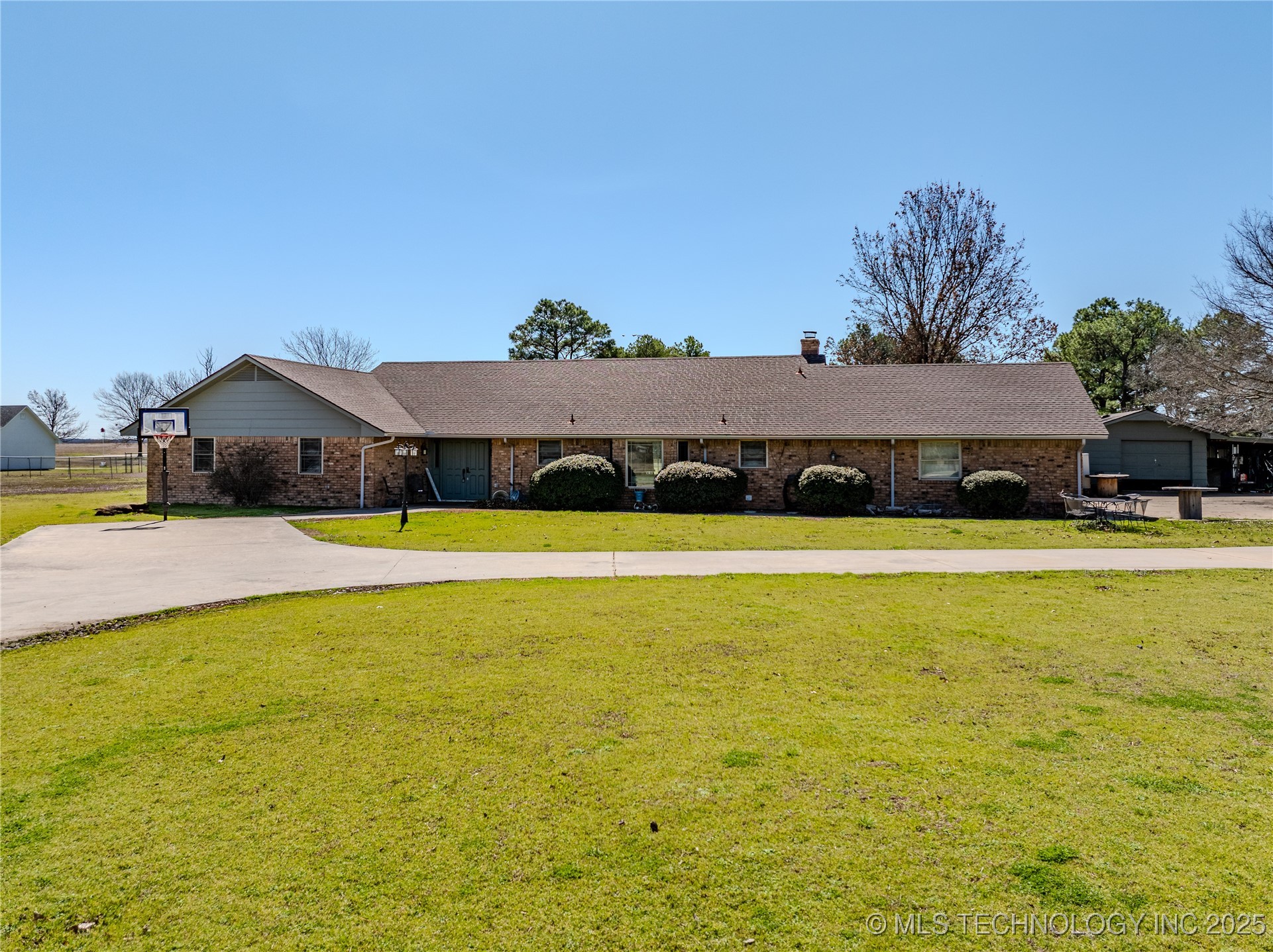 7079 Sweetgum Property Photo 2
