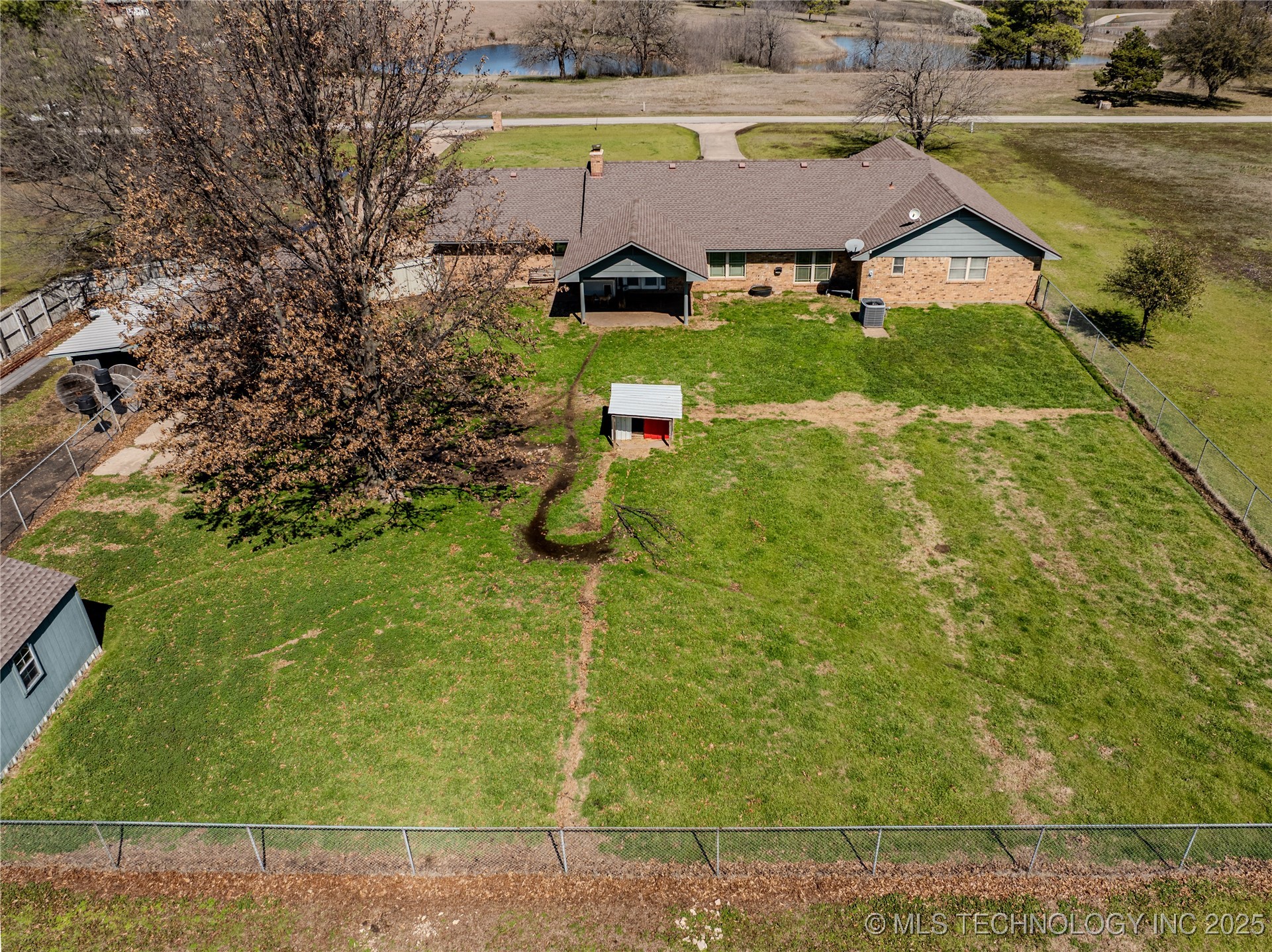 7079 Sweetgum Property Photo 9