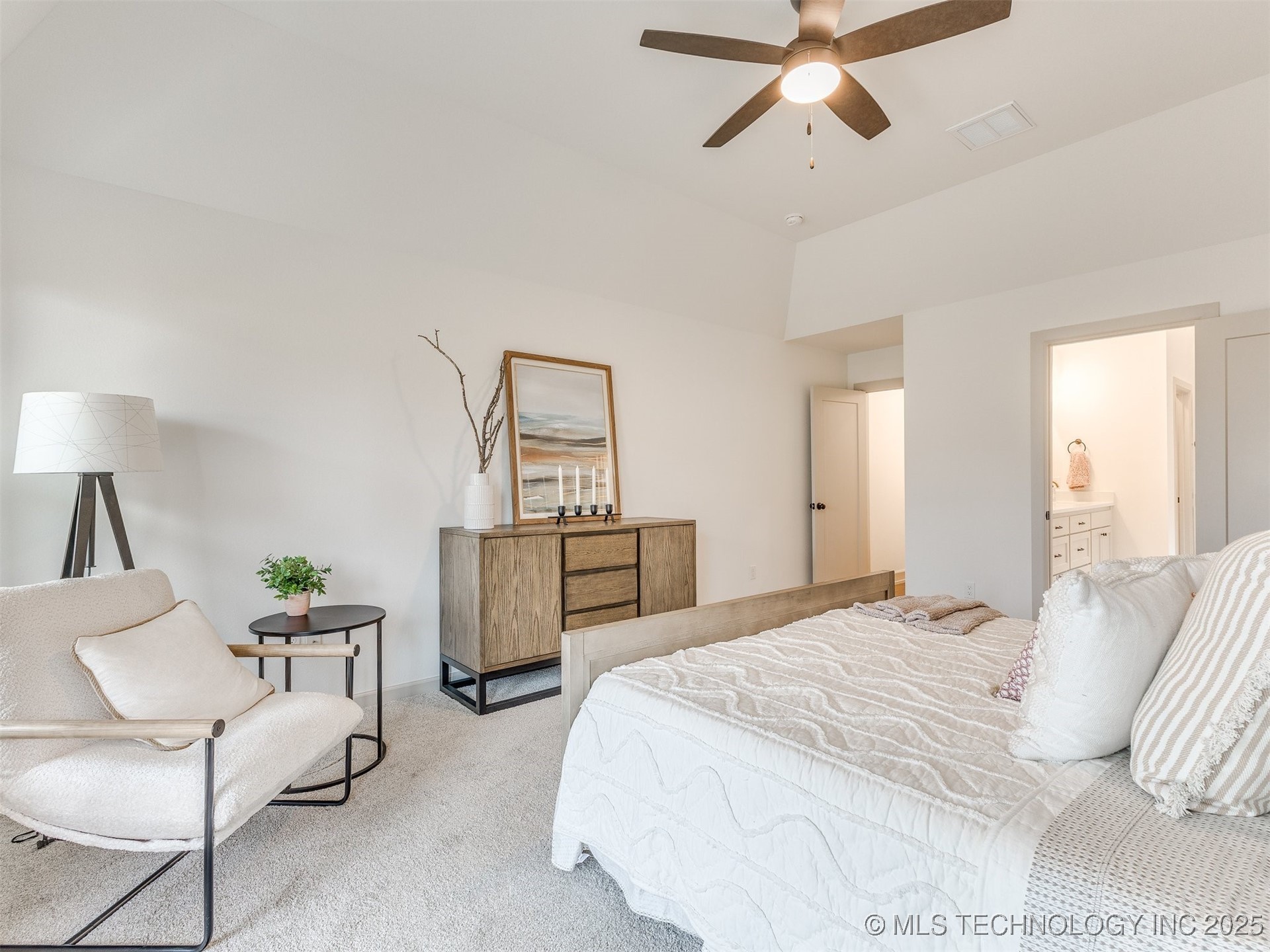 1601 N 71st Street Property Photo 16