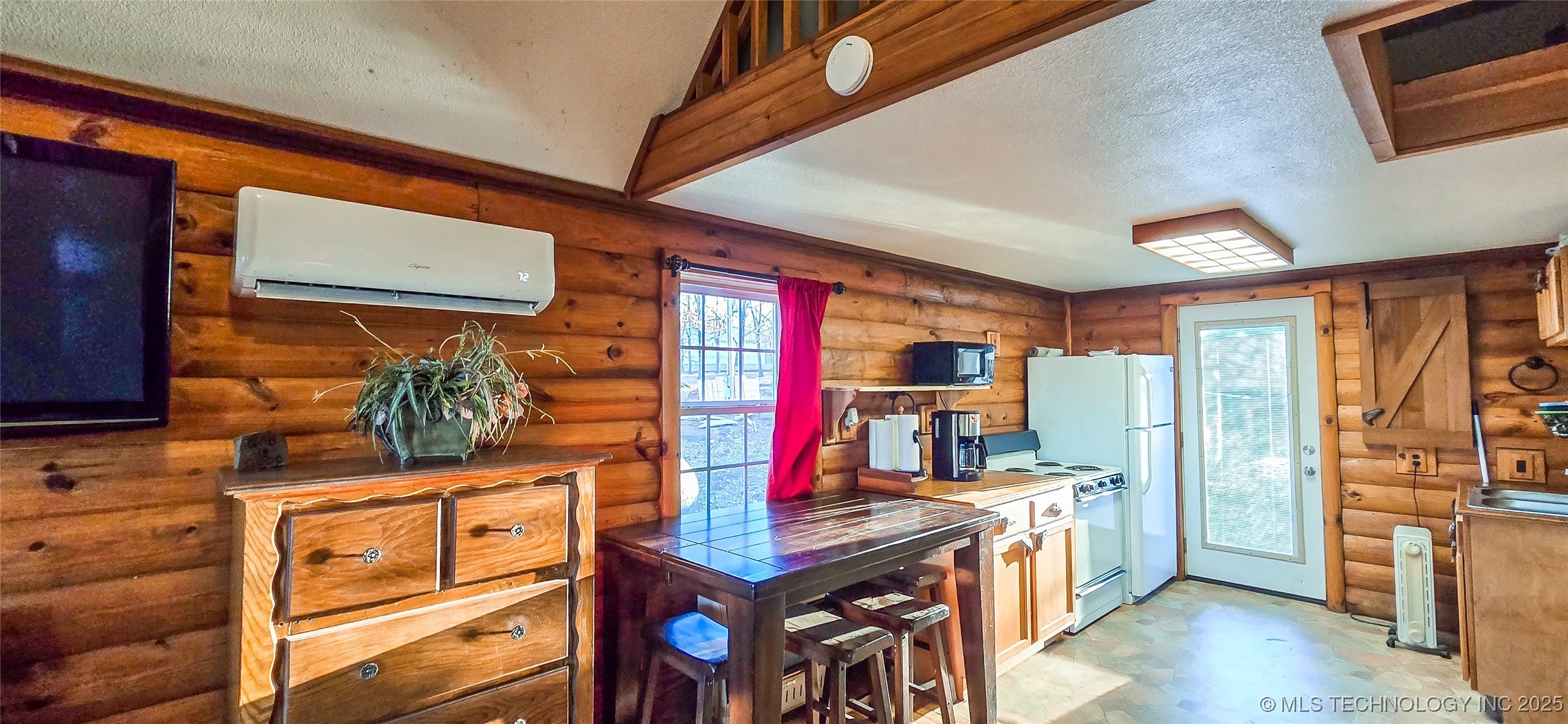 2731 Bristow Point Road Property Photo 13