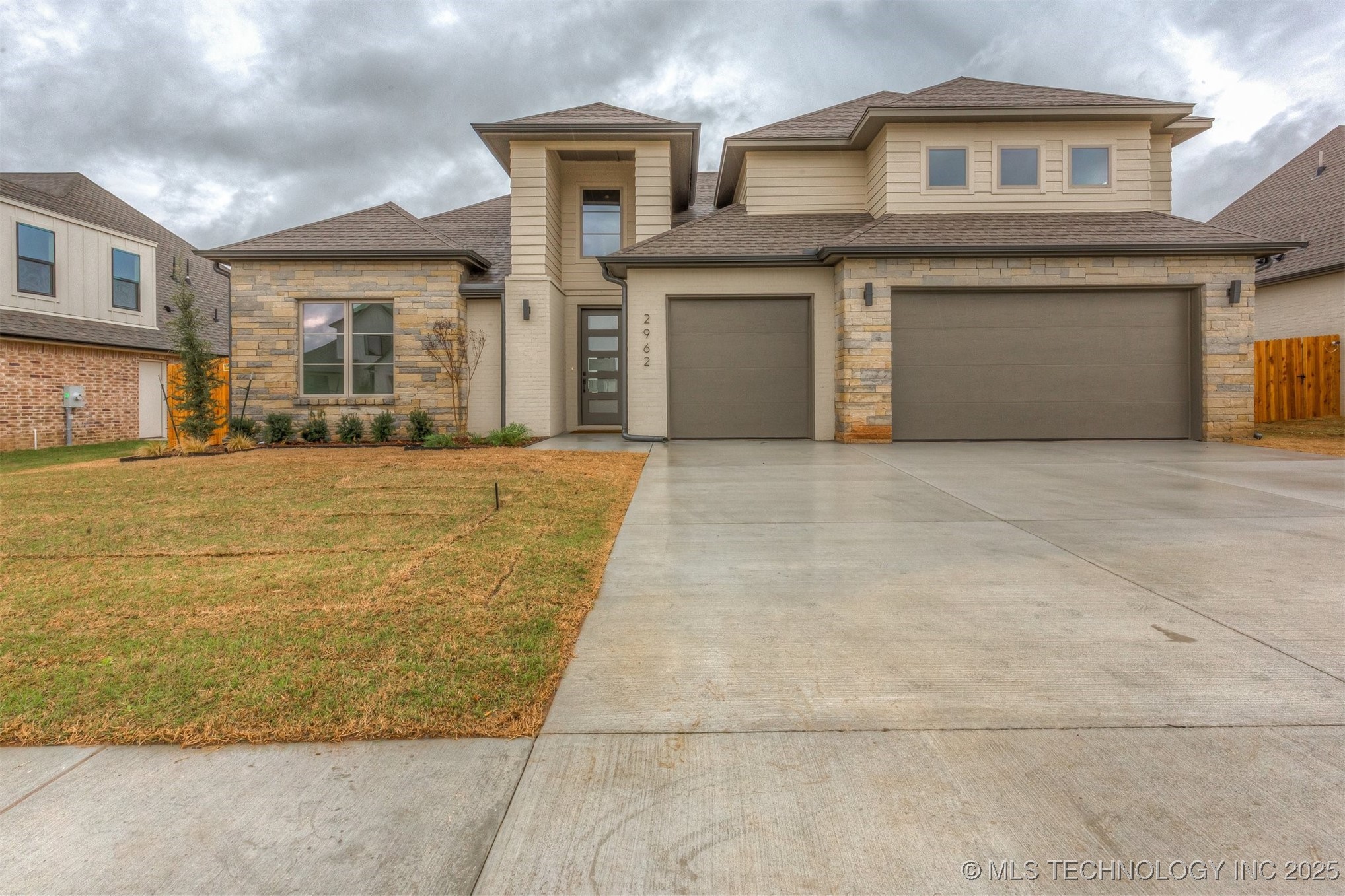 2962 E 146th Place S Property Photo