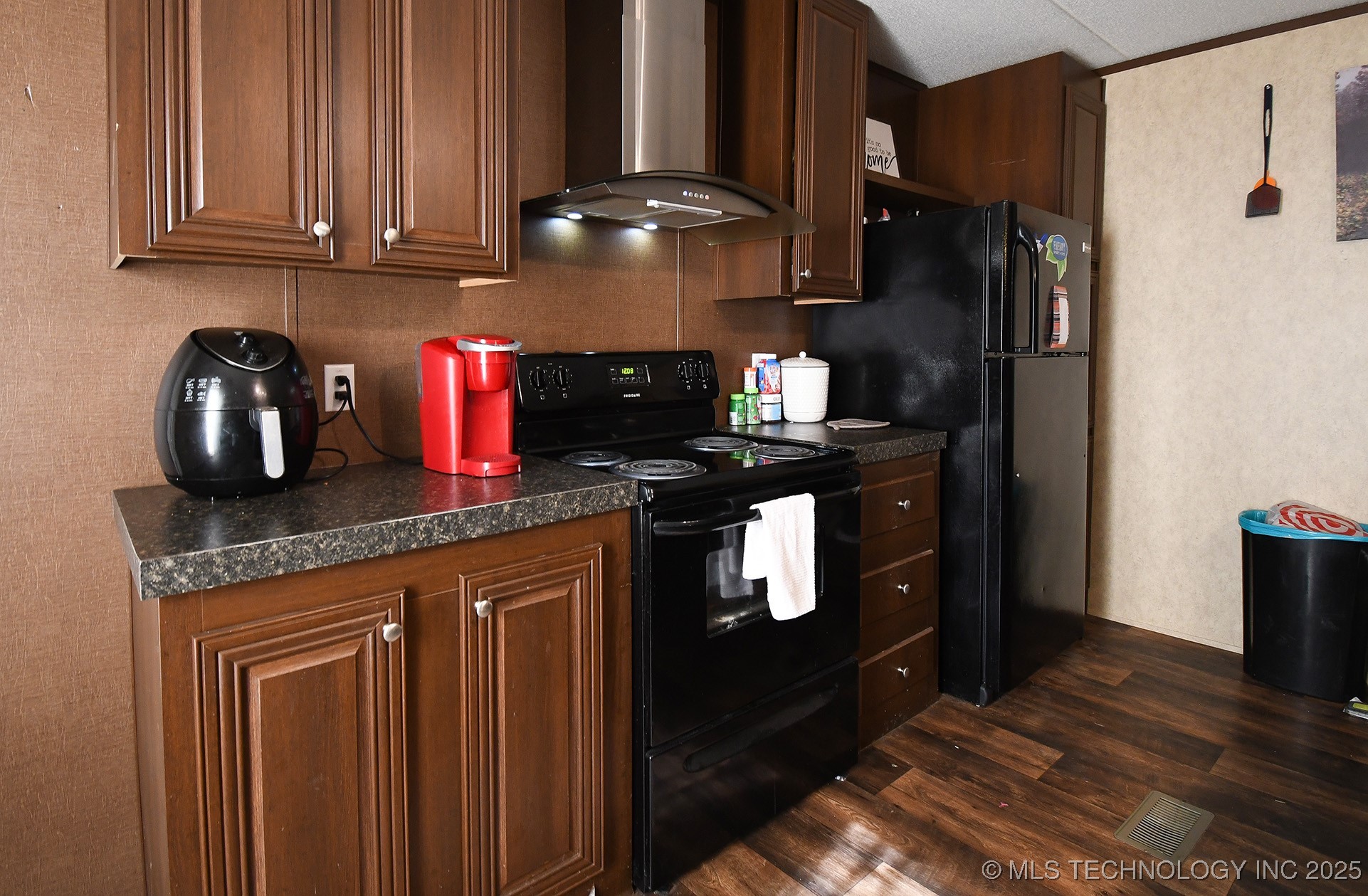450856 E 1020 Property Photo 13