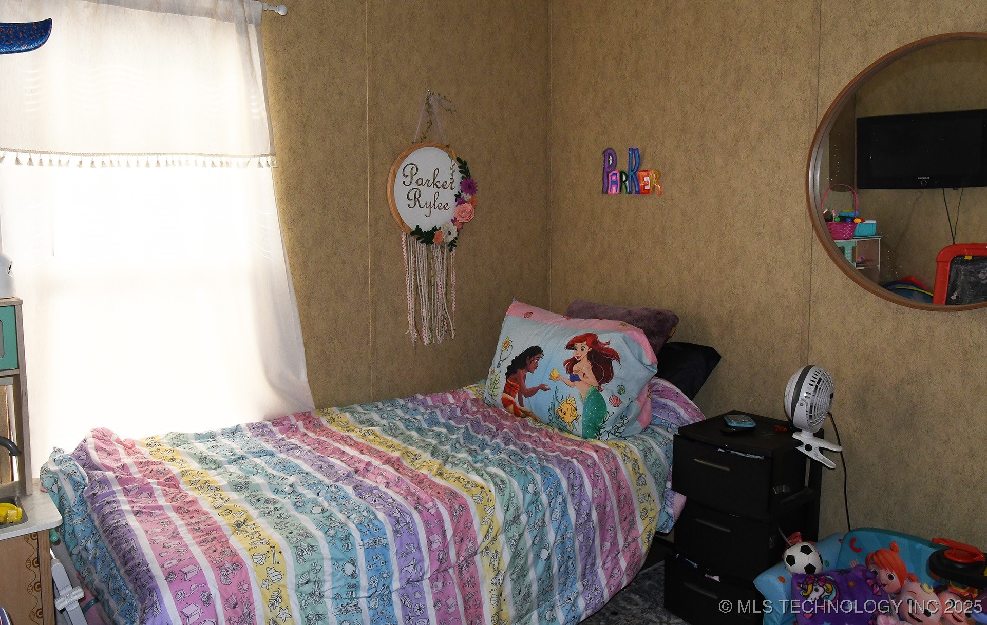 450856 E 1020 Property Photo 19
