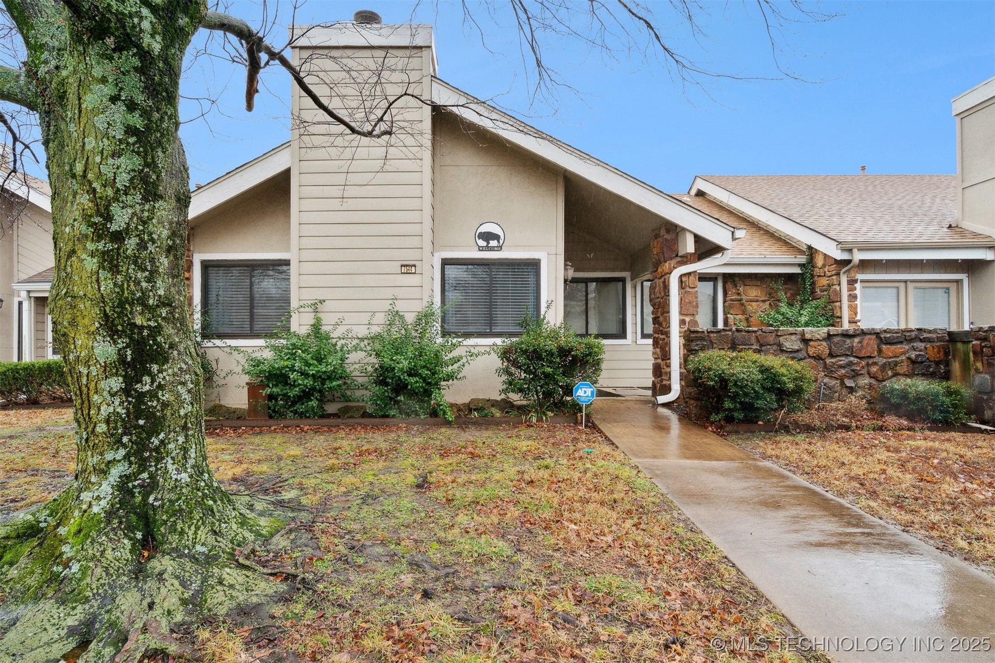 7514 E 80th Street Property Photo