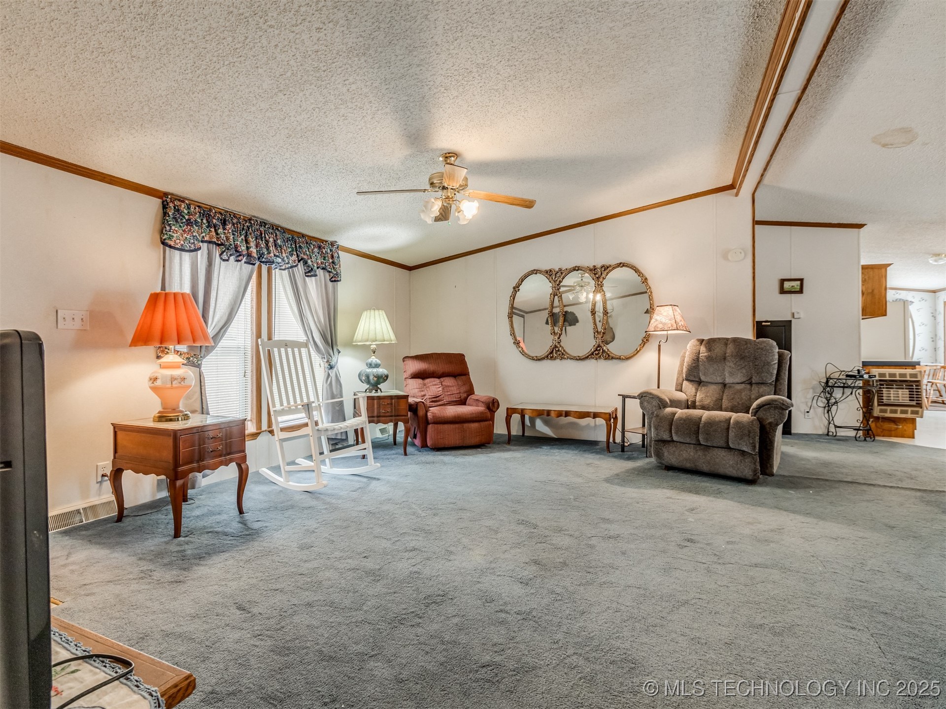 59511 E 240 Property Photo 6