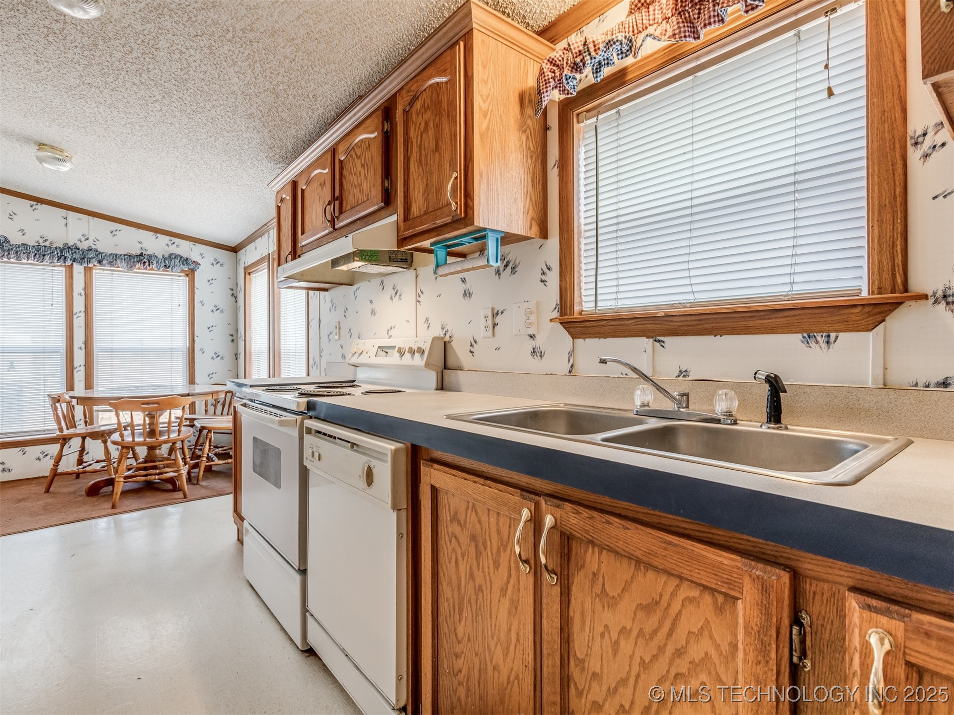 59511 E 240 Property Photo 14