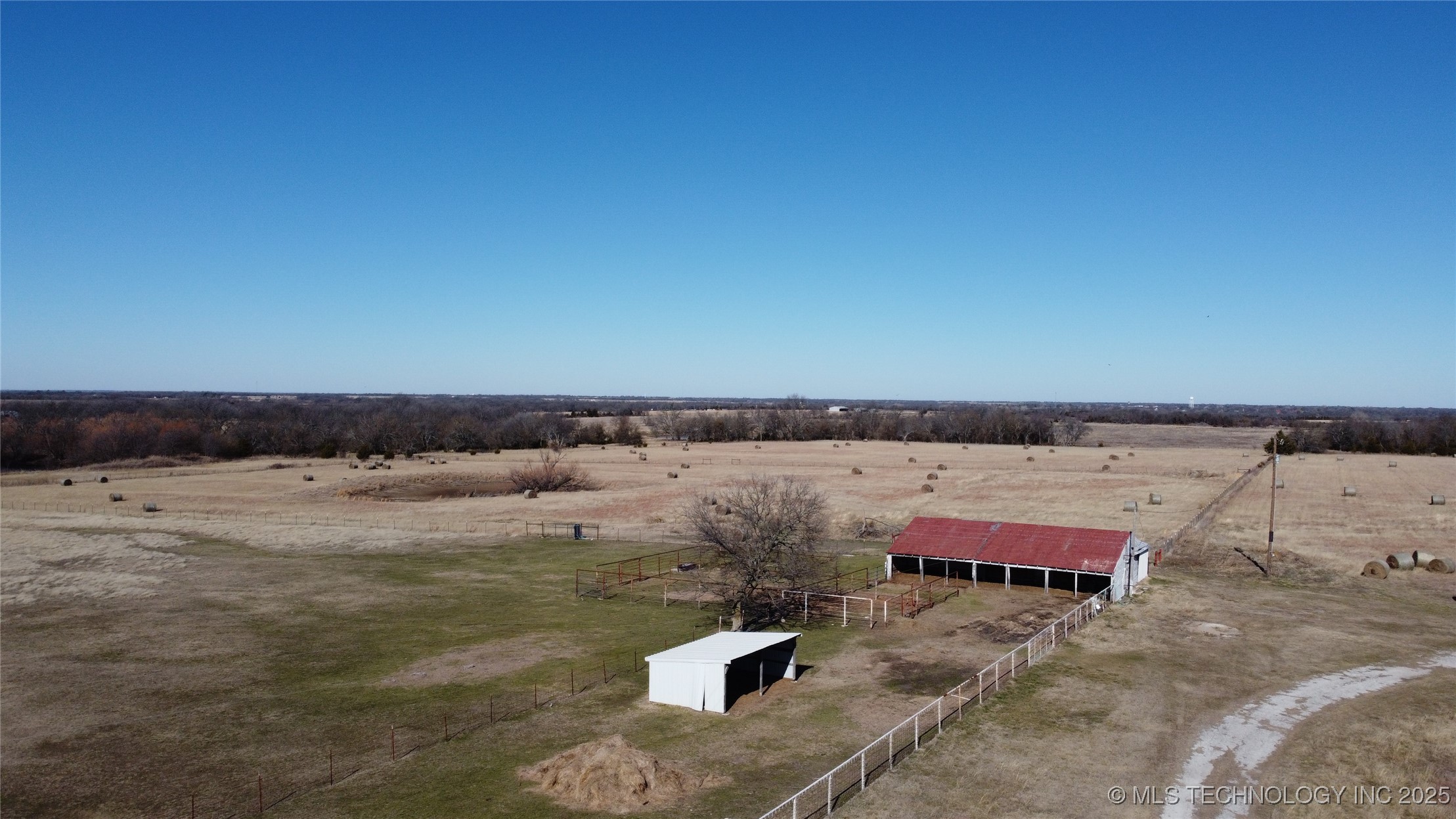 50625 E County Road 1550 Property Photo 3