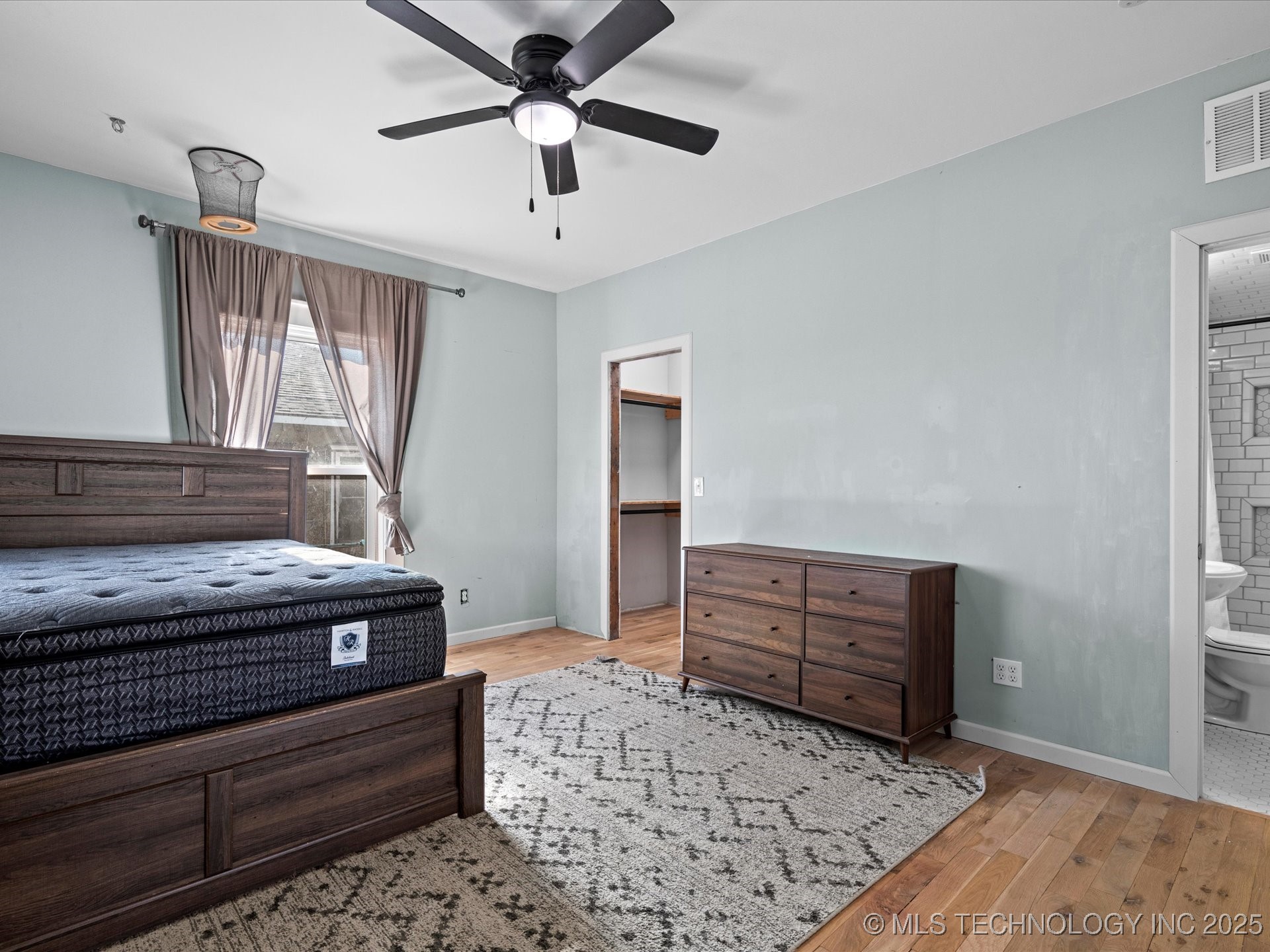 128 S Pine Street Property Photo 6