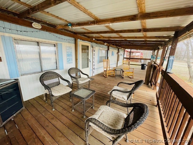422361 E 1150 Property Photo 1
