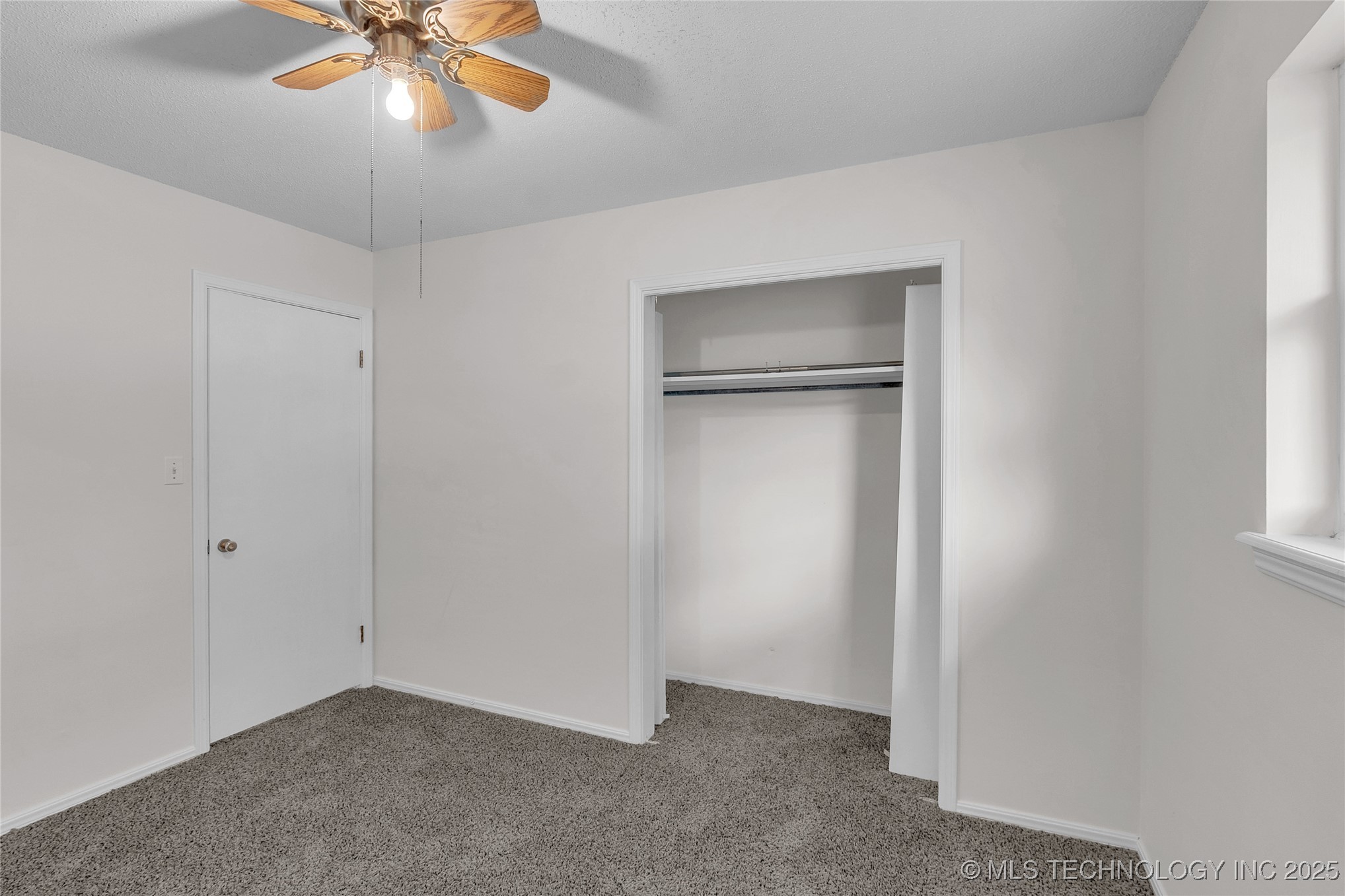 1127 W Shawnee Avenue Property Photo 23