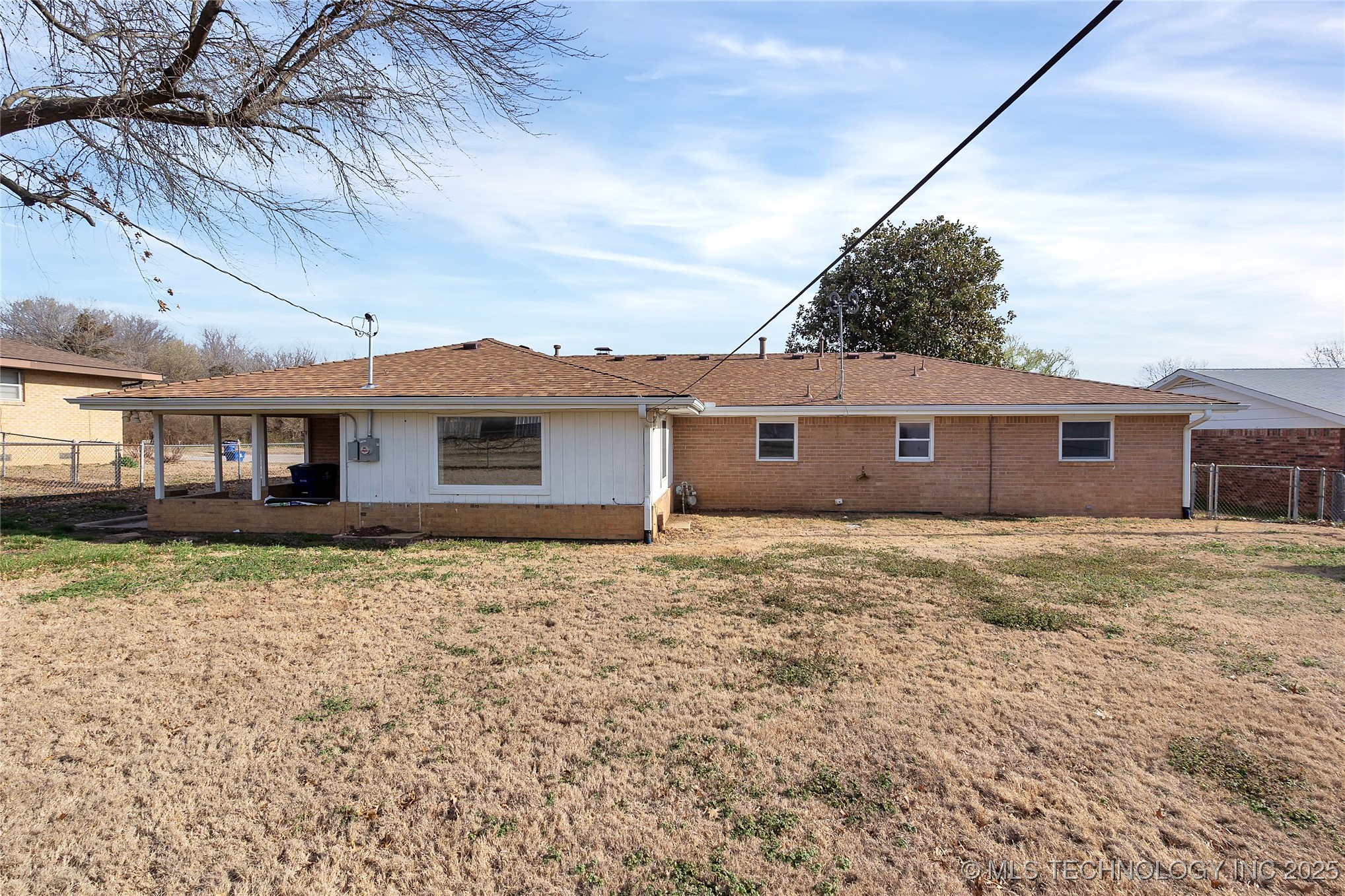 1127 W Shawnee Avenue Property Photo 31