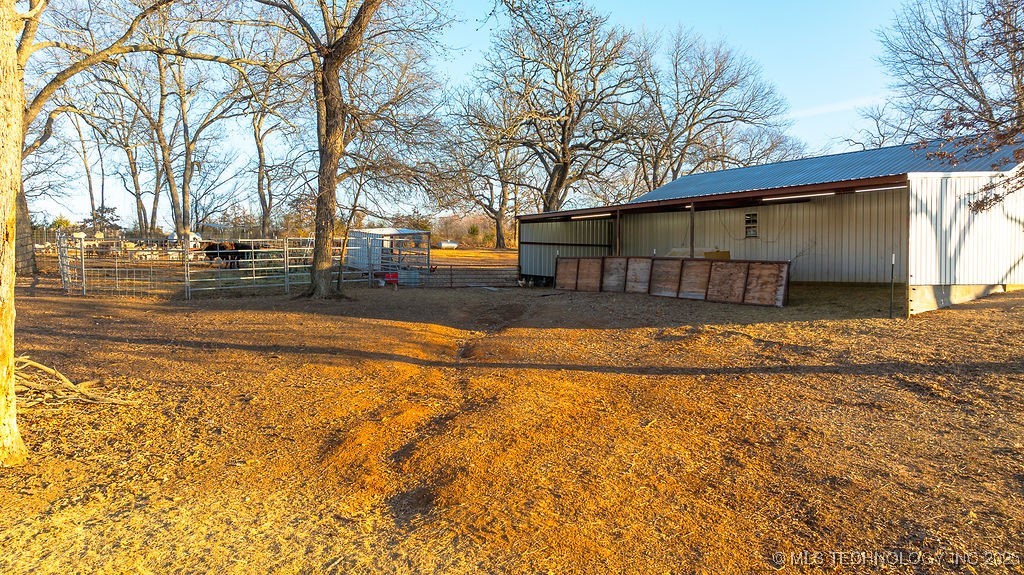 2246 County Road 1650 Property Photo 69