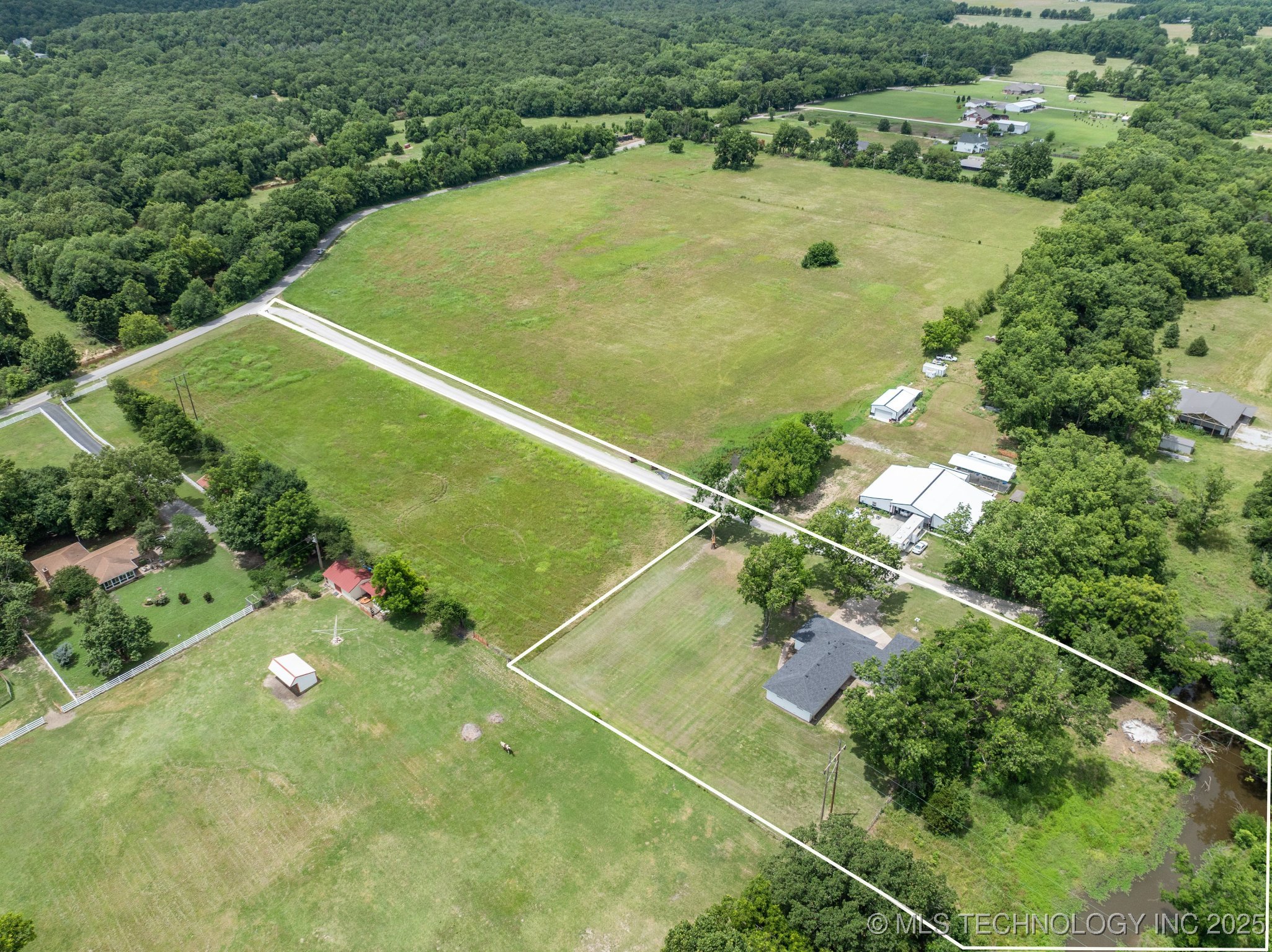 10541 Sahoma Lake Road Property Photo 3
