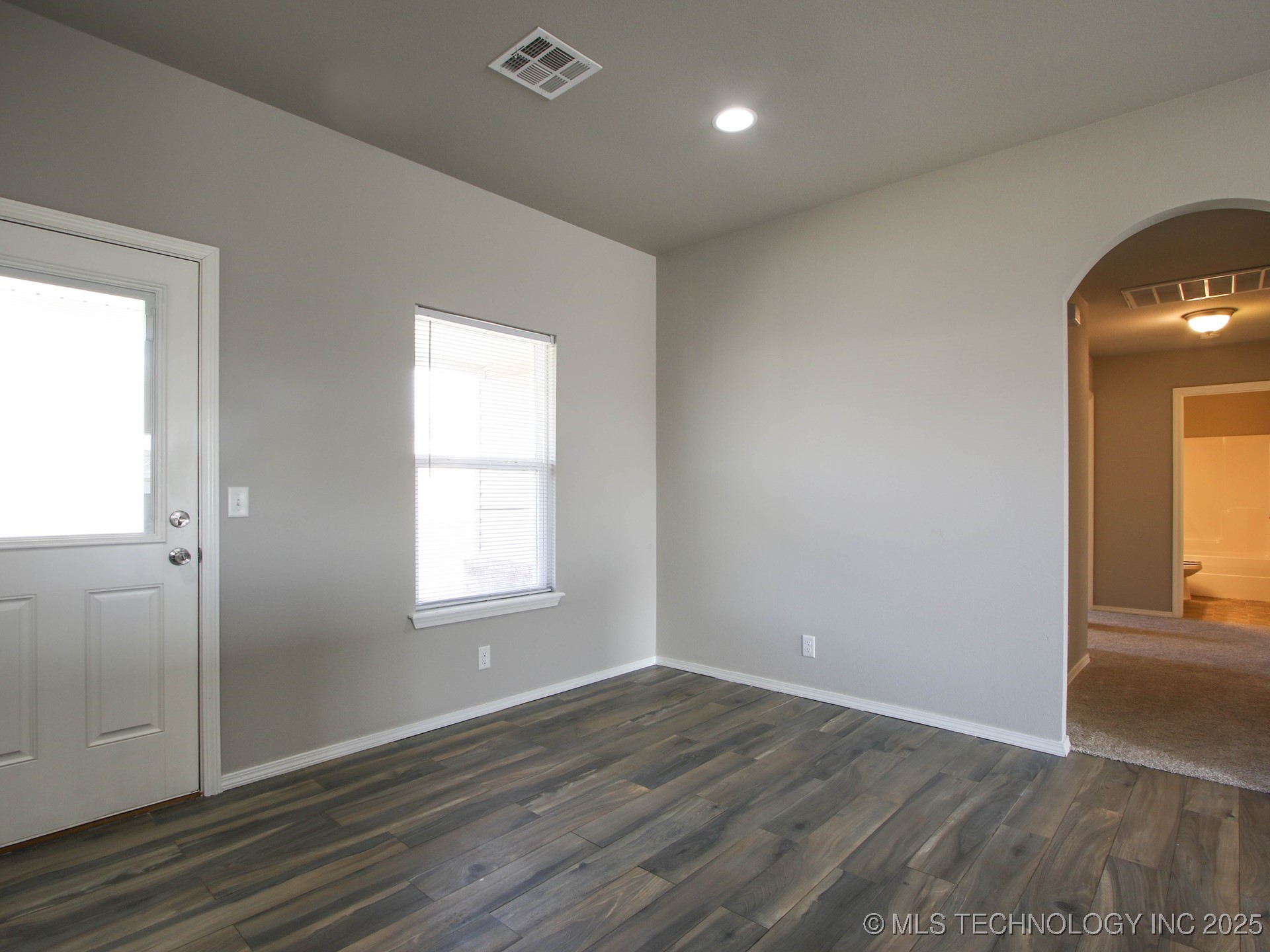 25427 E 93rd Place Property Photo 11