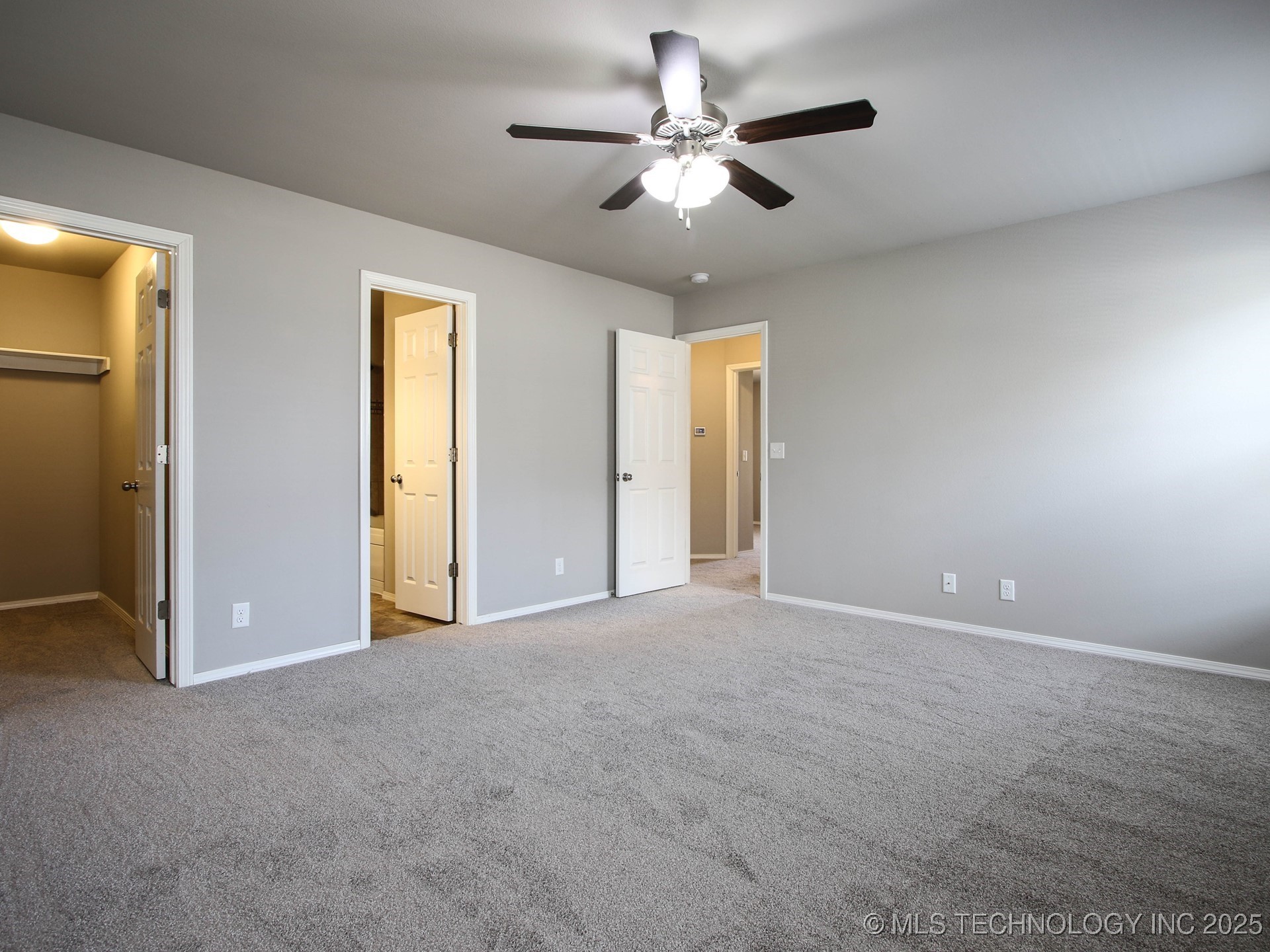 25427 E 93rd Place Property Photo 15