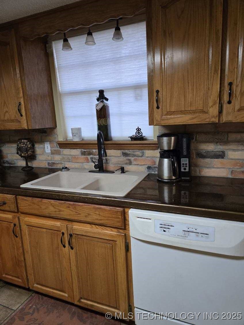 469728 Hwy 100 Property Photo 15