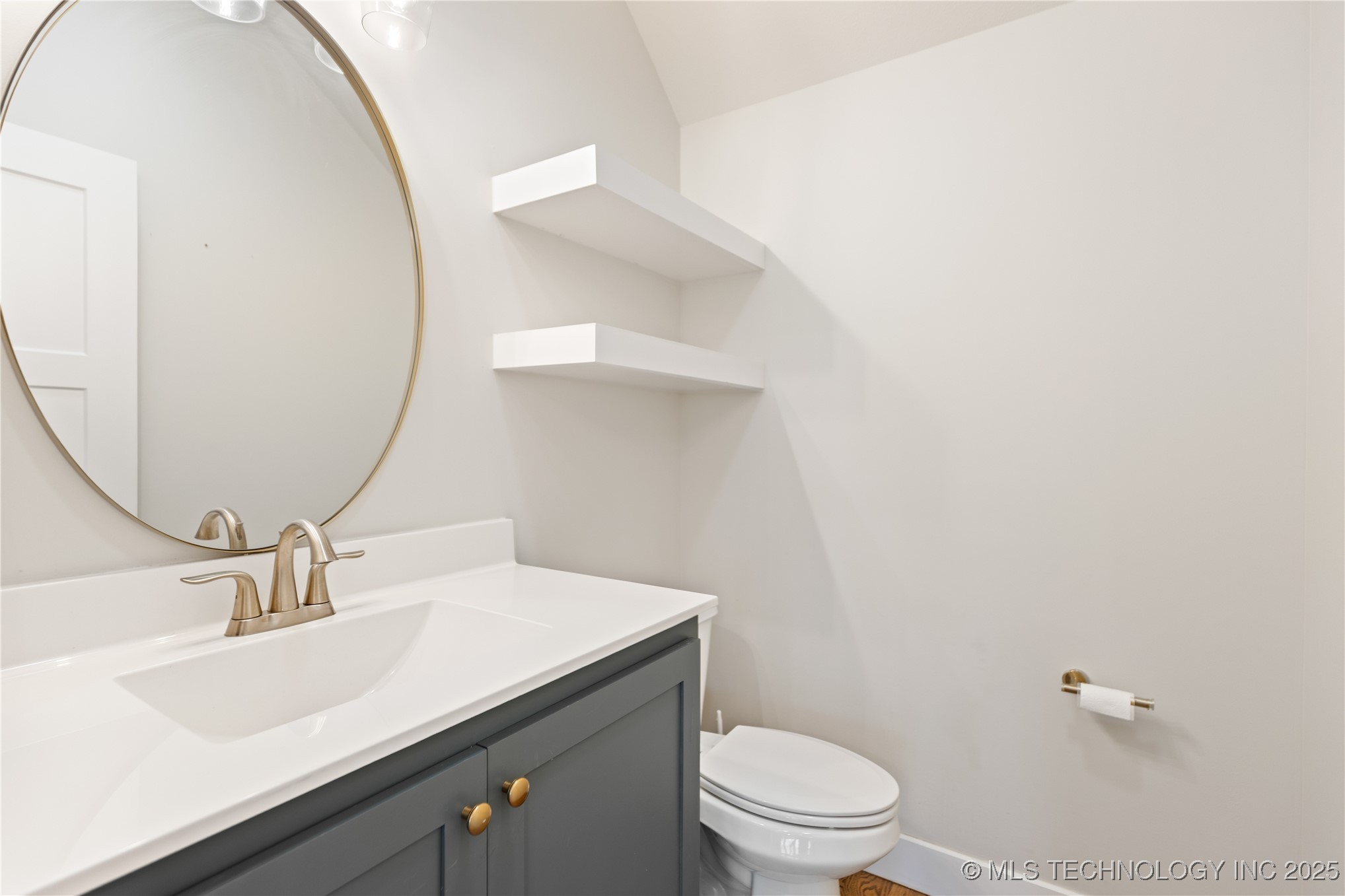 2718 Hickory Ridge Drive Property Photo 14