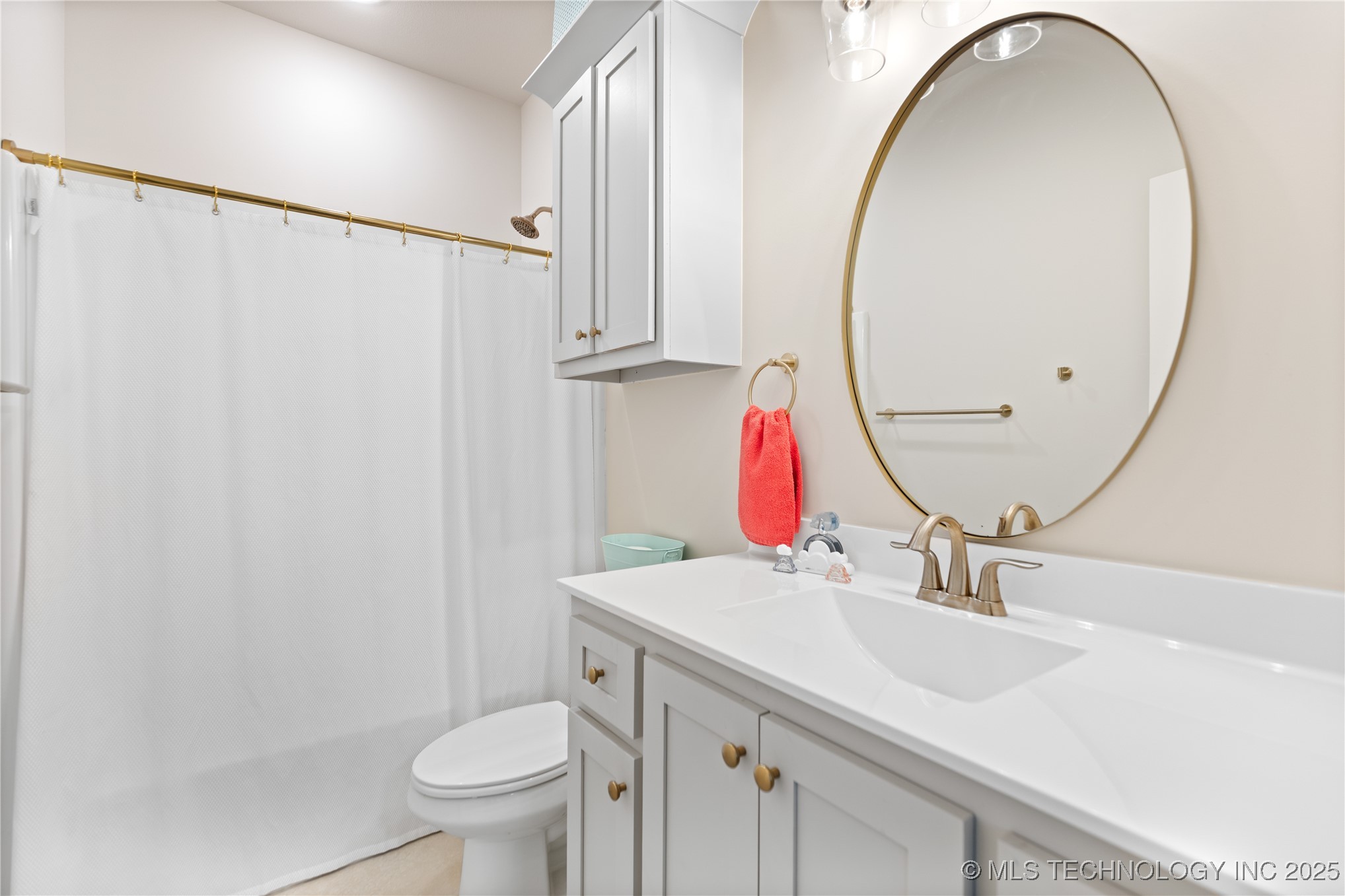 2718 Hickory Ridge Drive Property Photo 16