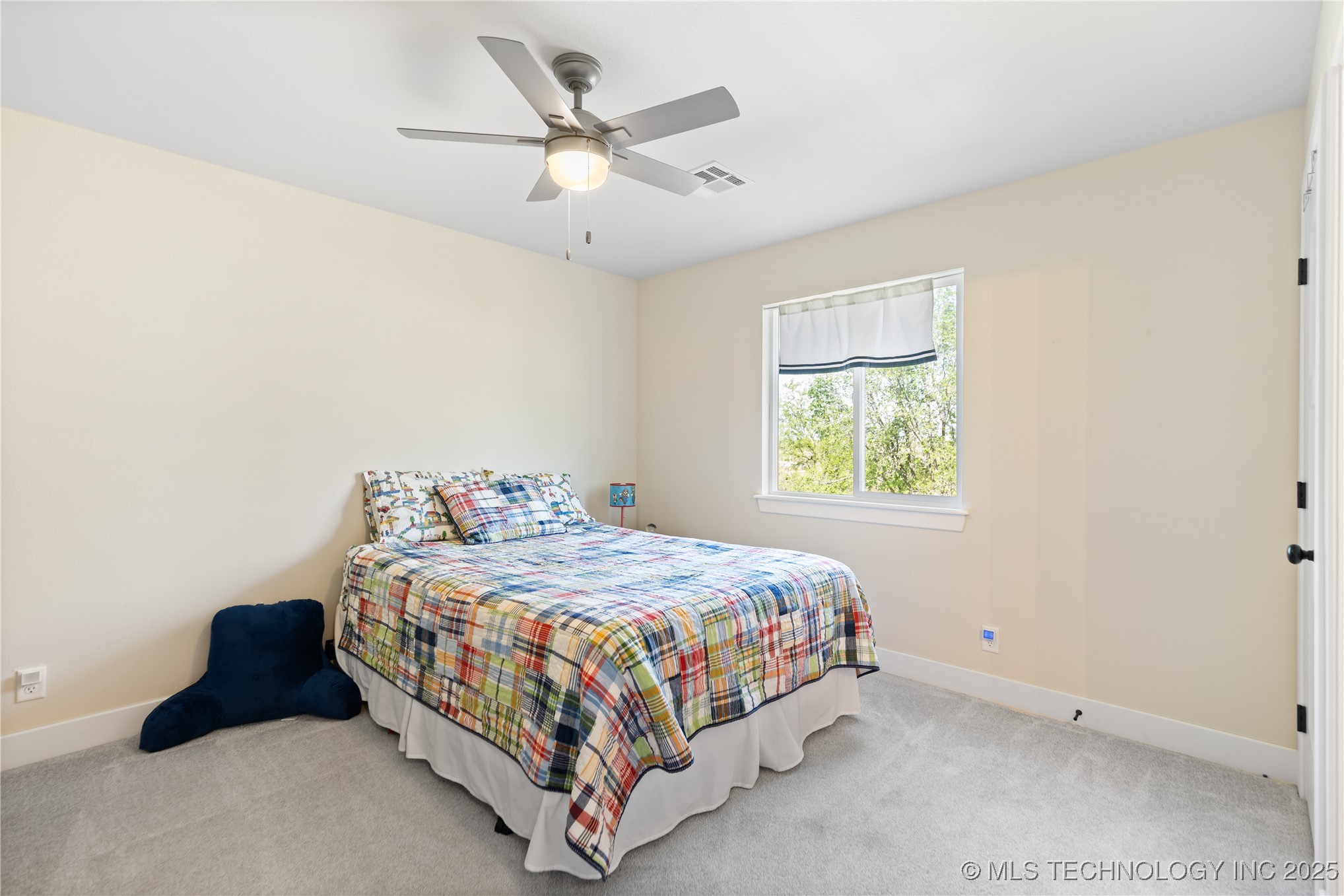 2718 Hickory Ridge Drive Property Photo 26