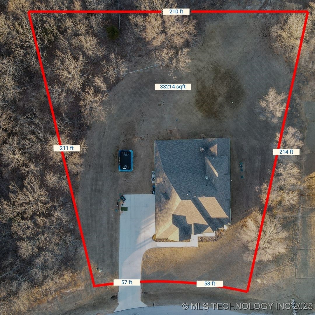 2718 Hickory Ridge Drive Property Photo 34