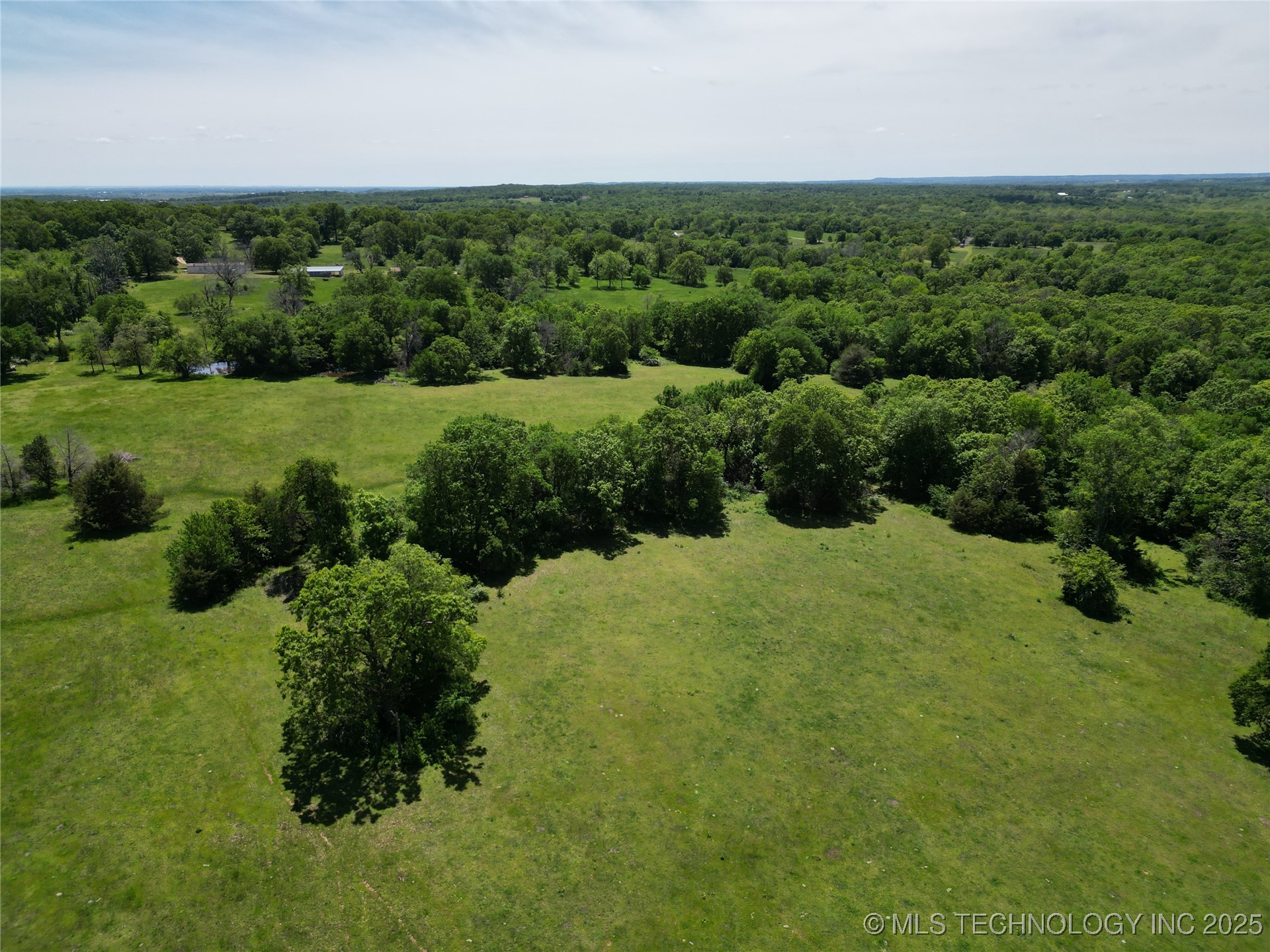 432756 E 320 Road Property Photo 23