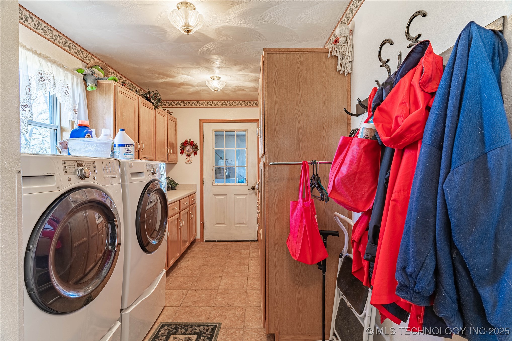 432756 E 320 Road Property Photo 47