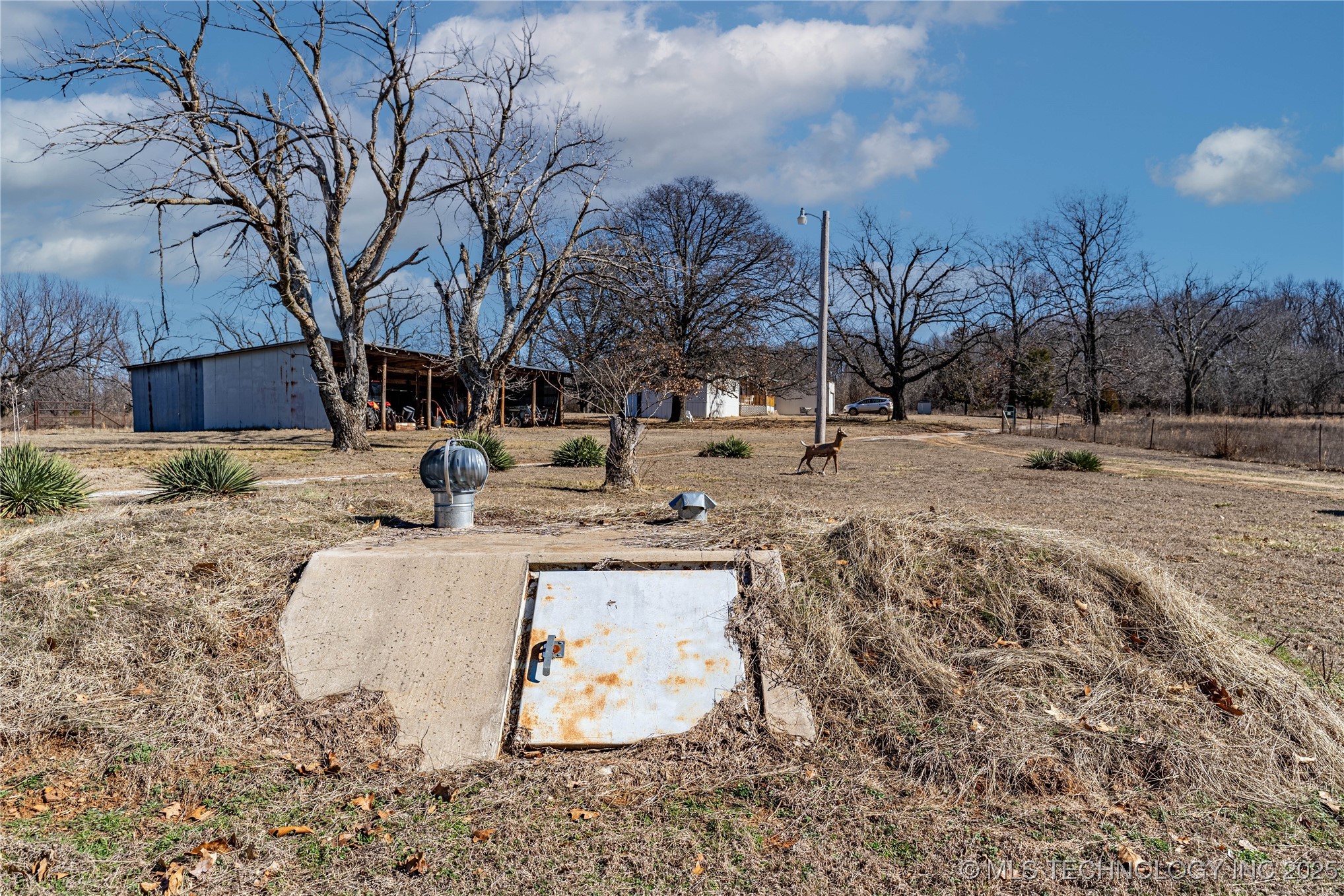 432756 E 320 Road Property Photo 56