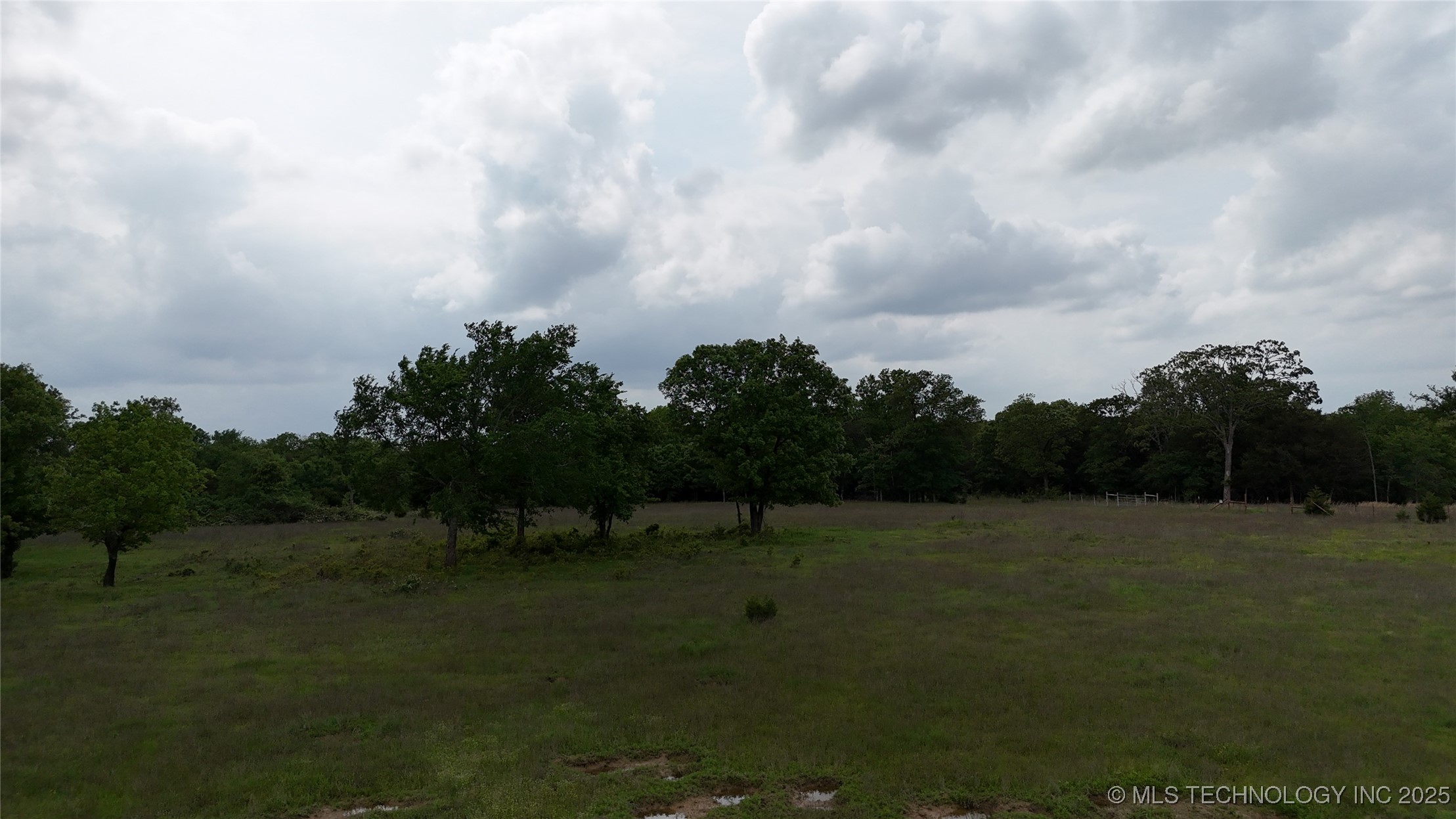 4907 N 384 Property Photo 16