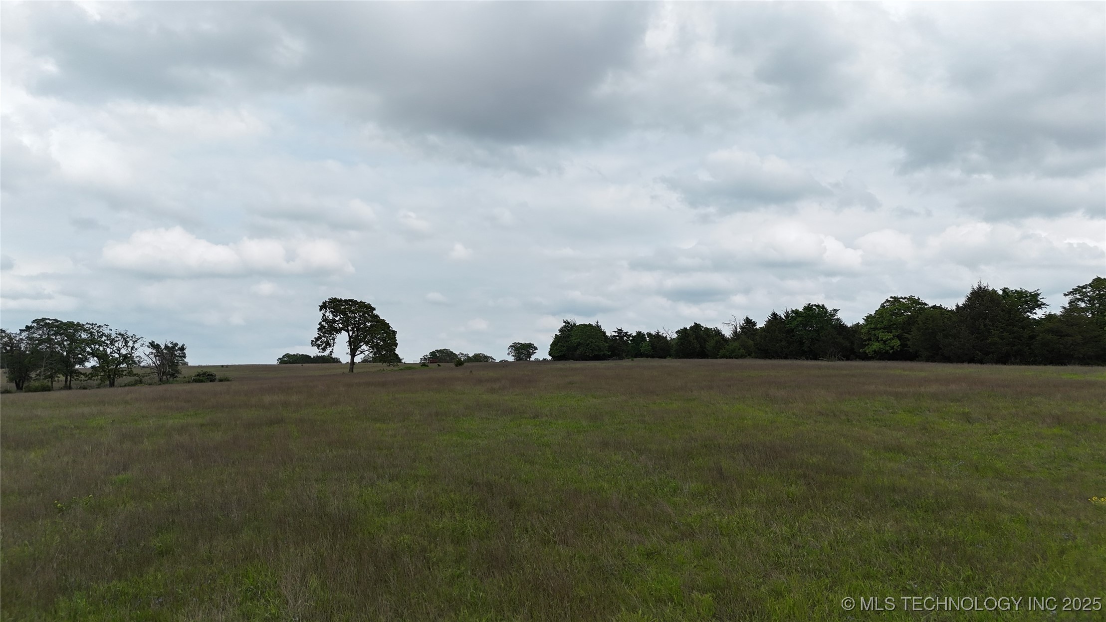 4907 N 384 Property Photo 17