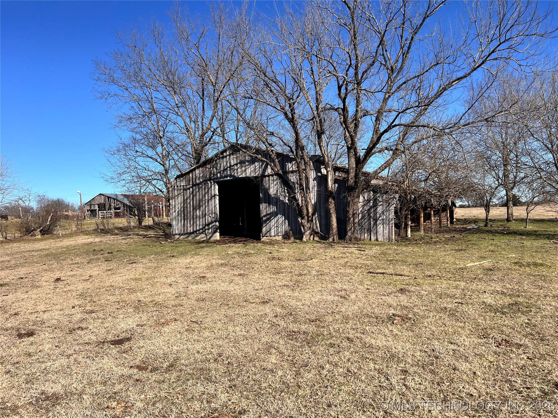 Old Broom Property Photo 3