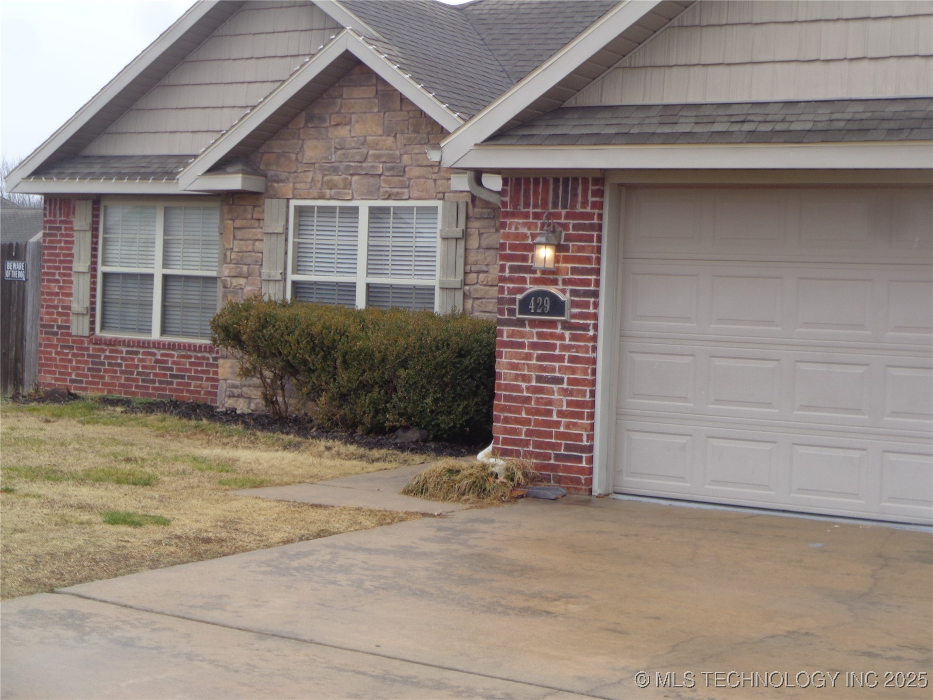 Interurban Real Estate Listings Main Image