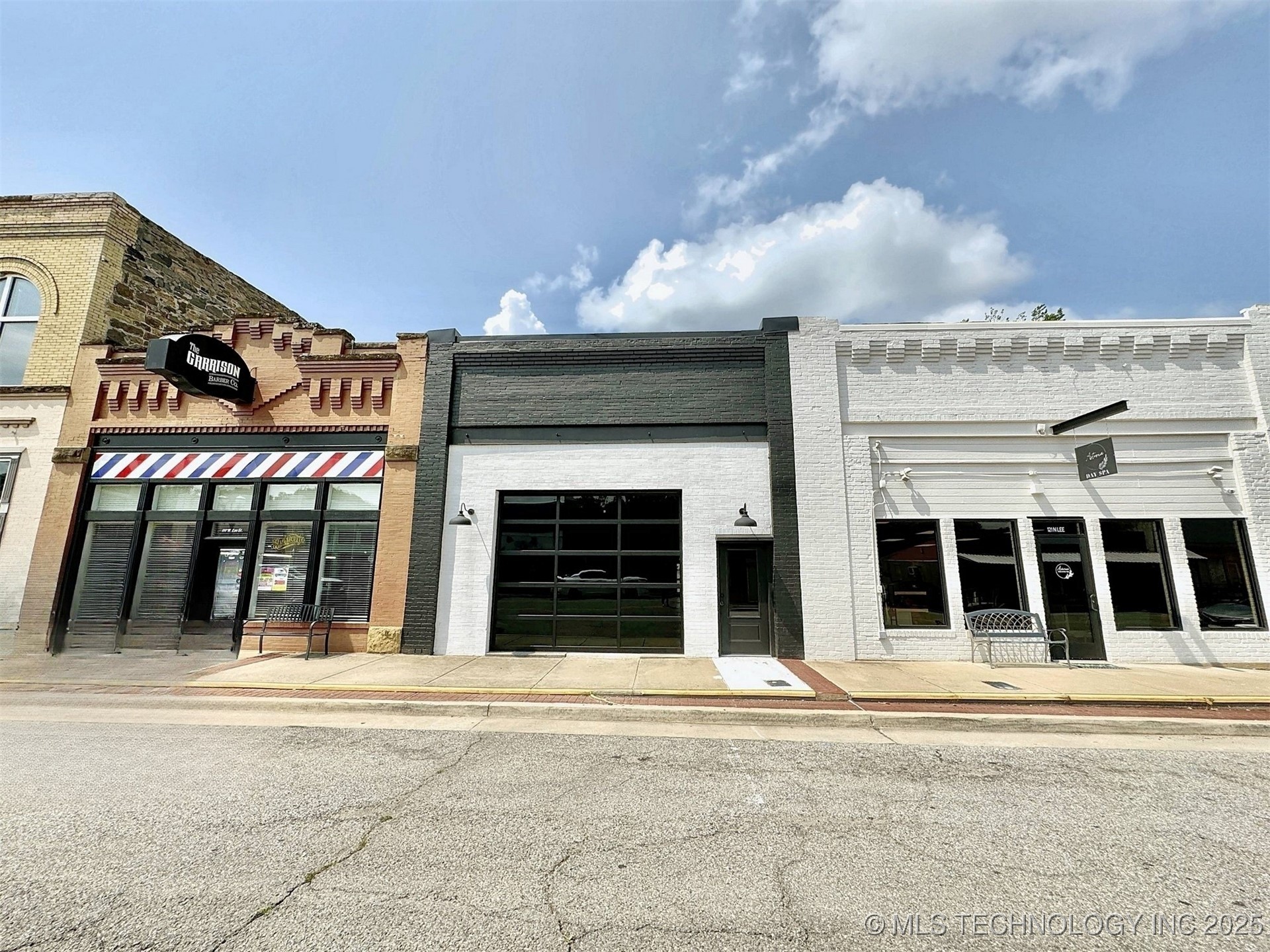 117 N Lee Street Property Photo 6