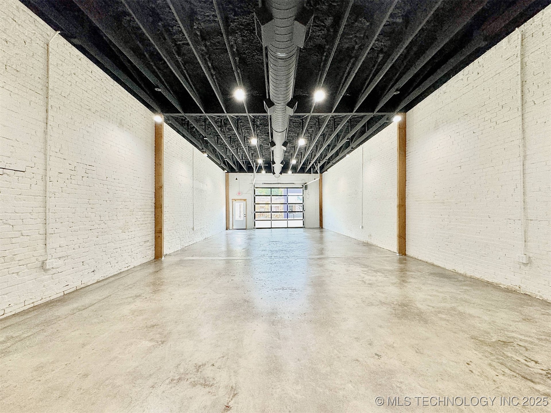 117 N Lee Street Property Photo 10