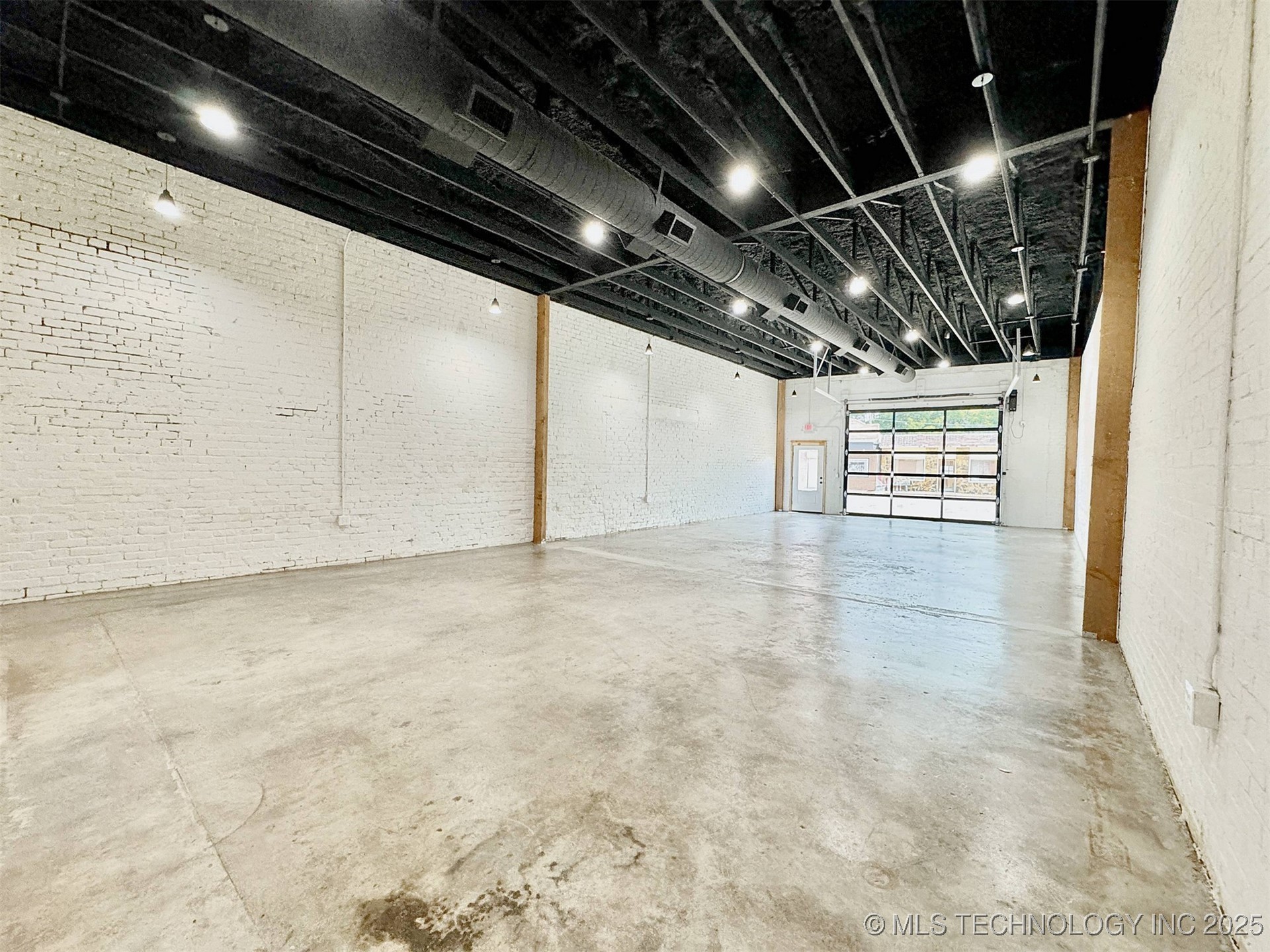 117 N Lee Street Property Photo 11