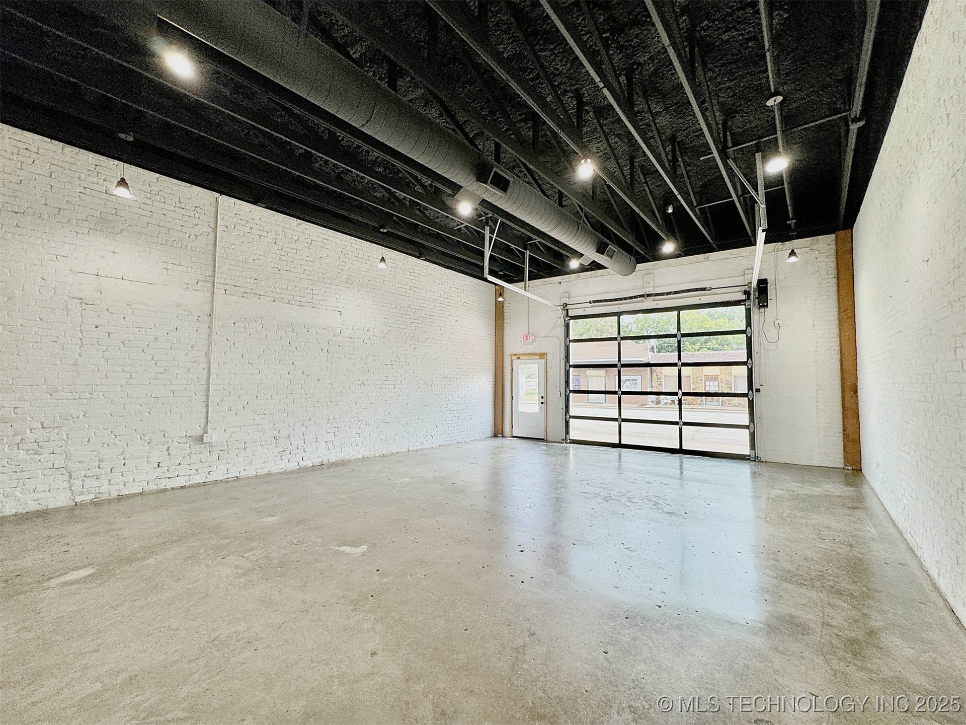 117 N Lee Street Property Photo 13