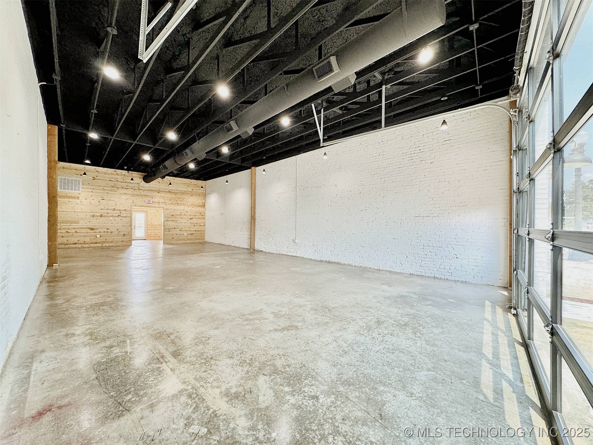 117 N Lee Street Property Photo 14