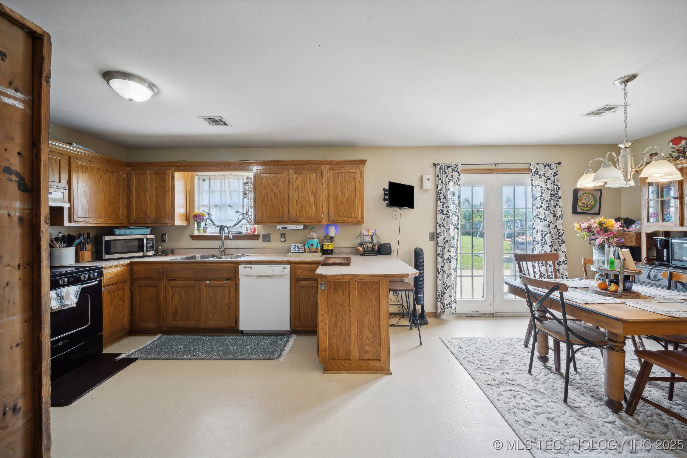 115 Chukker Property Photo 5