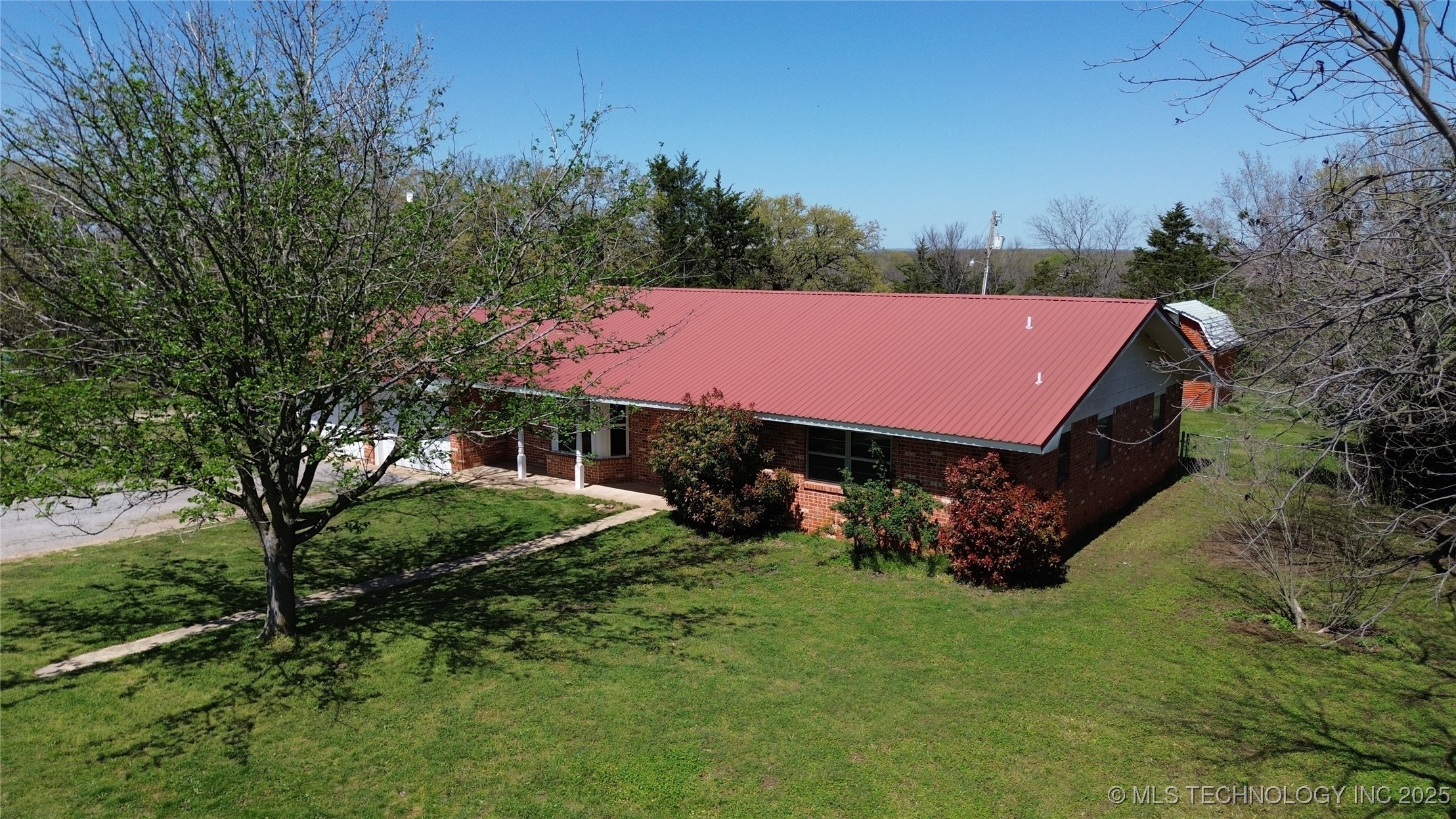 5112 State Highway 199 Property Photo 3