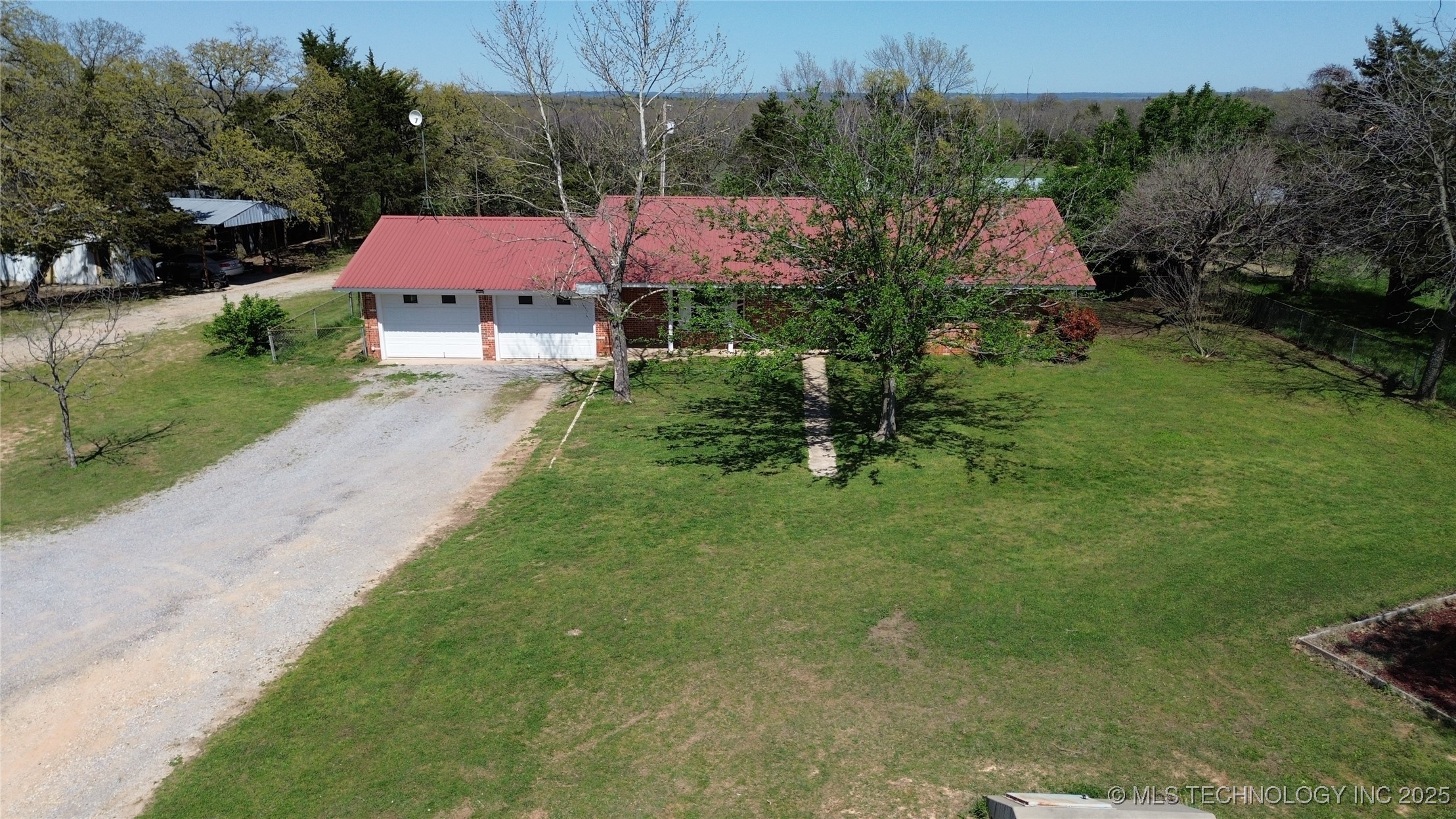5112 State Highway 199 Property Photo 4