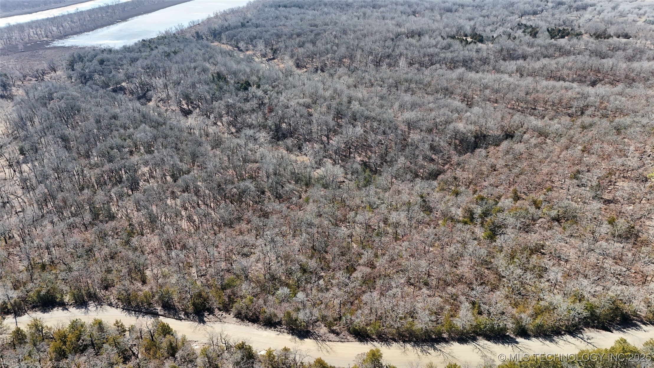 40420 Frog Rock Road Property Photo 3