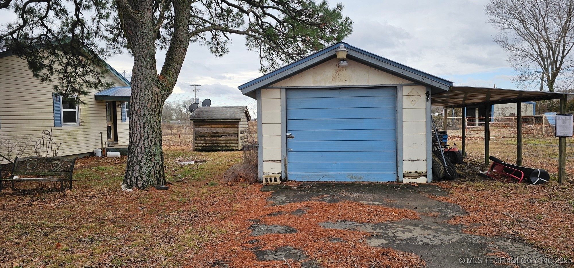470025 Highway 101 E Property Photo 5