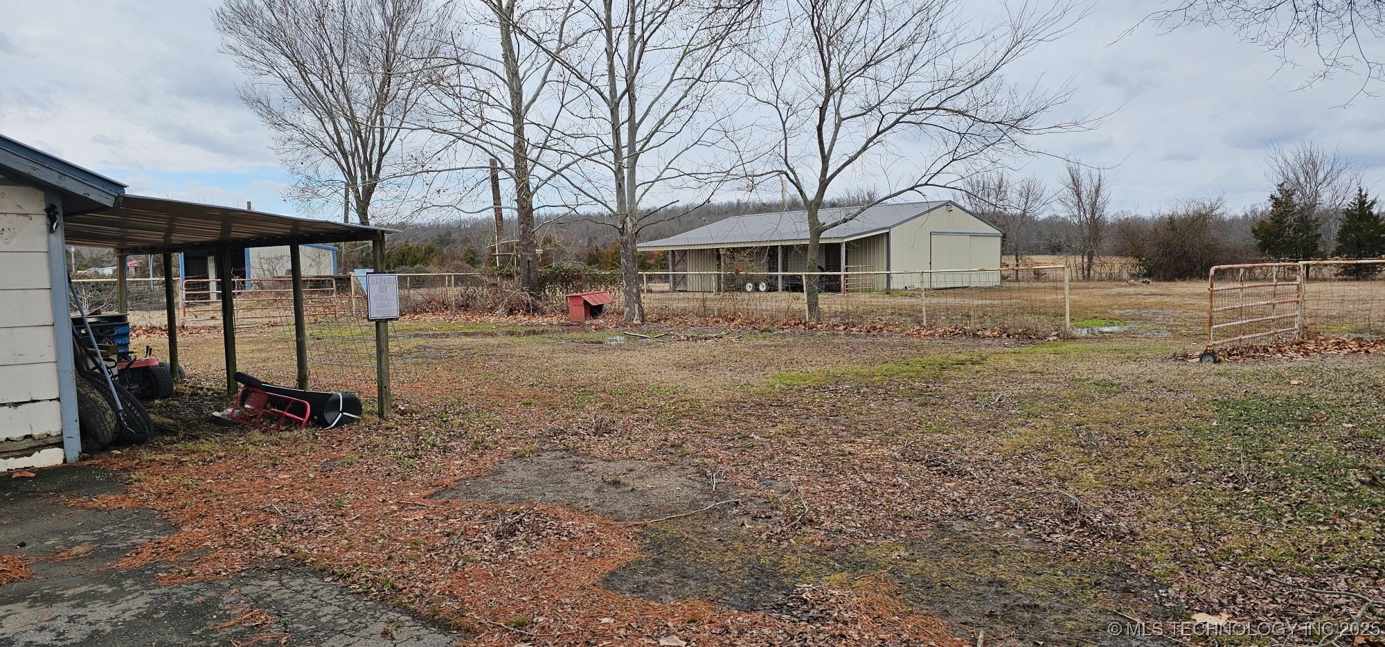 470025 Highway 101 E Property Photo 6