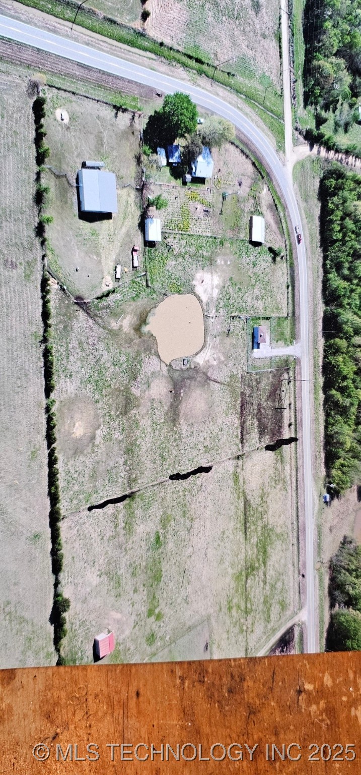 470025 Highway 101 E Property Photo 10